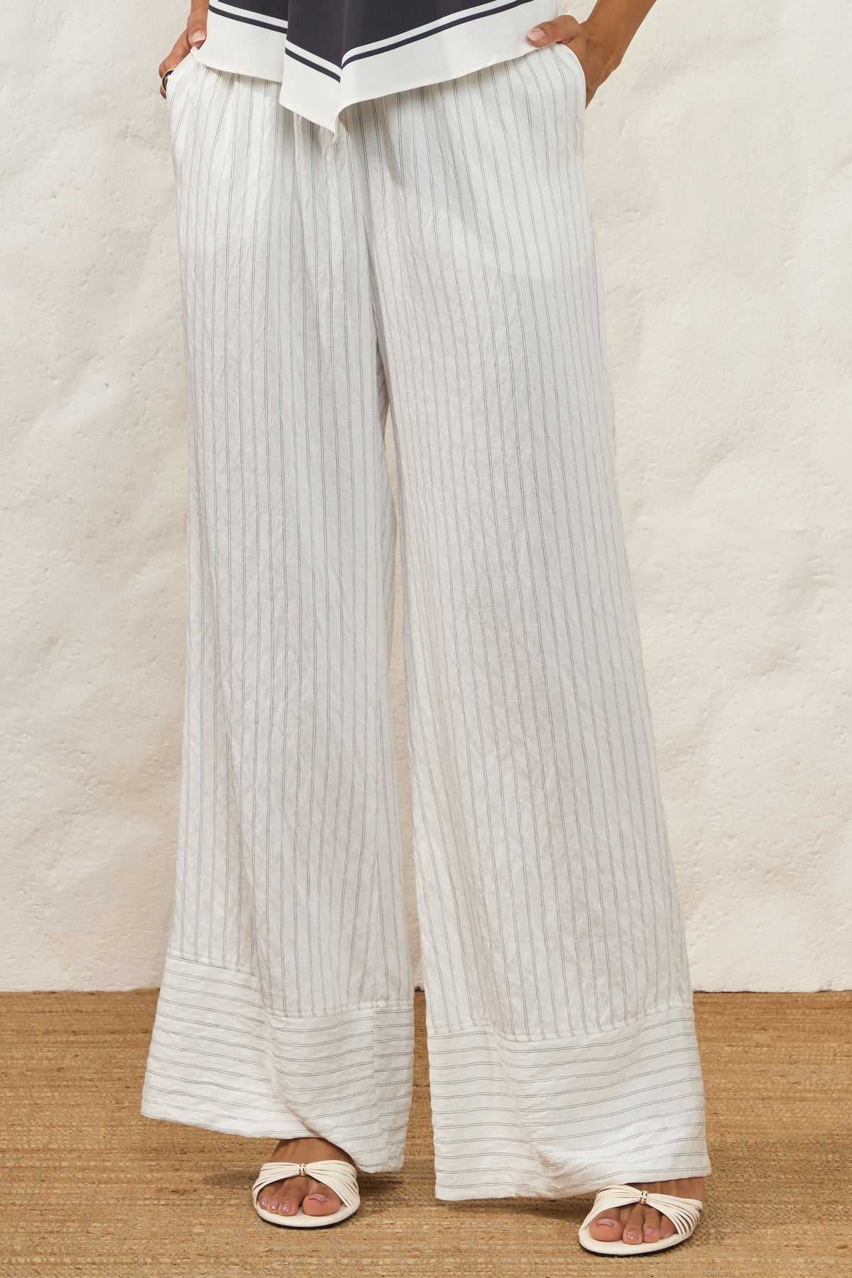 Calça Pantalona Risca de Giz Resort - Doce Trama