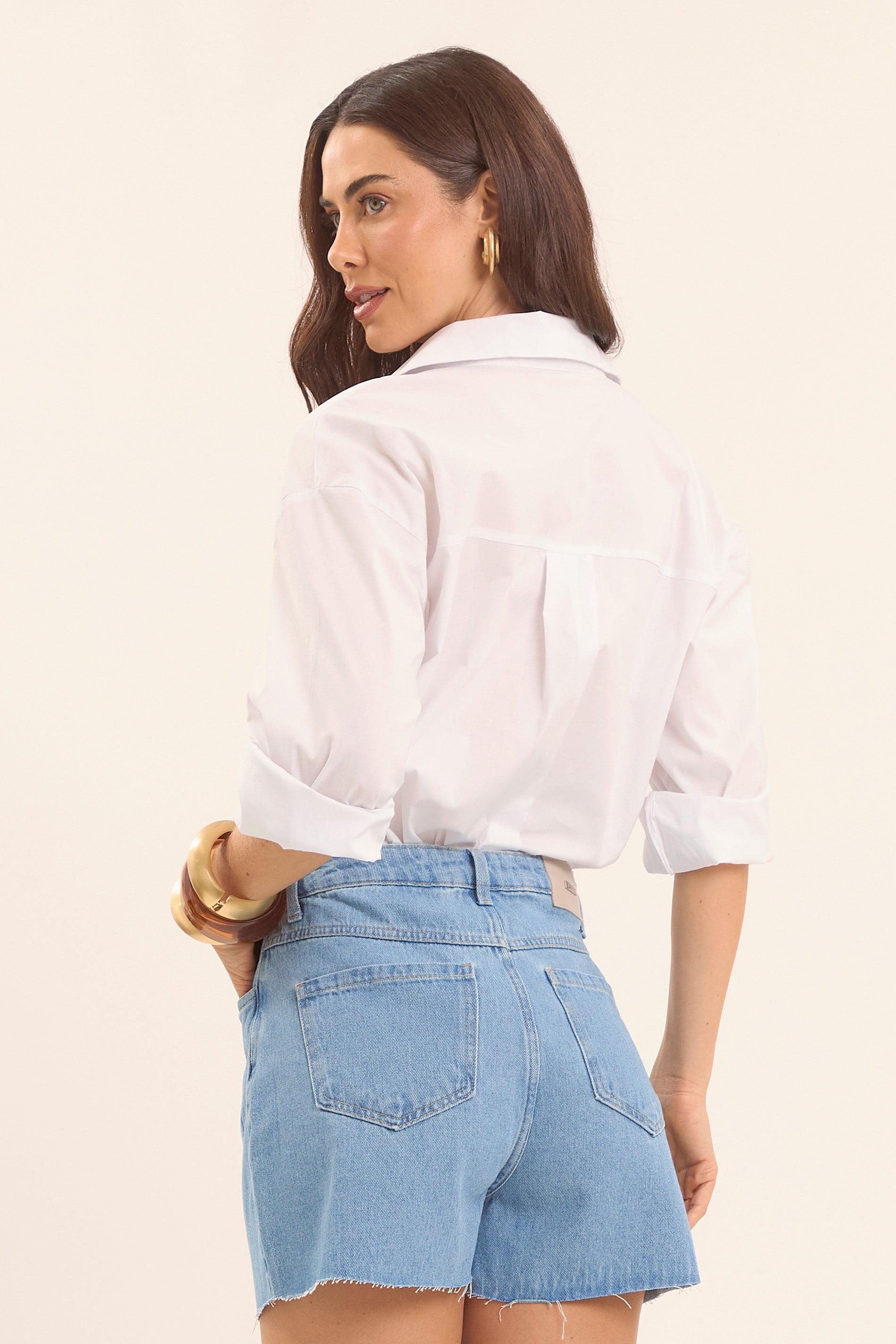 Shorts Jeans Cintura Alta com Barra Desfiada