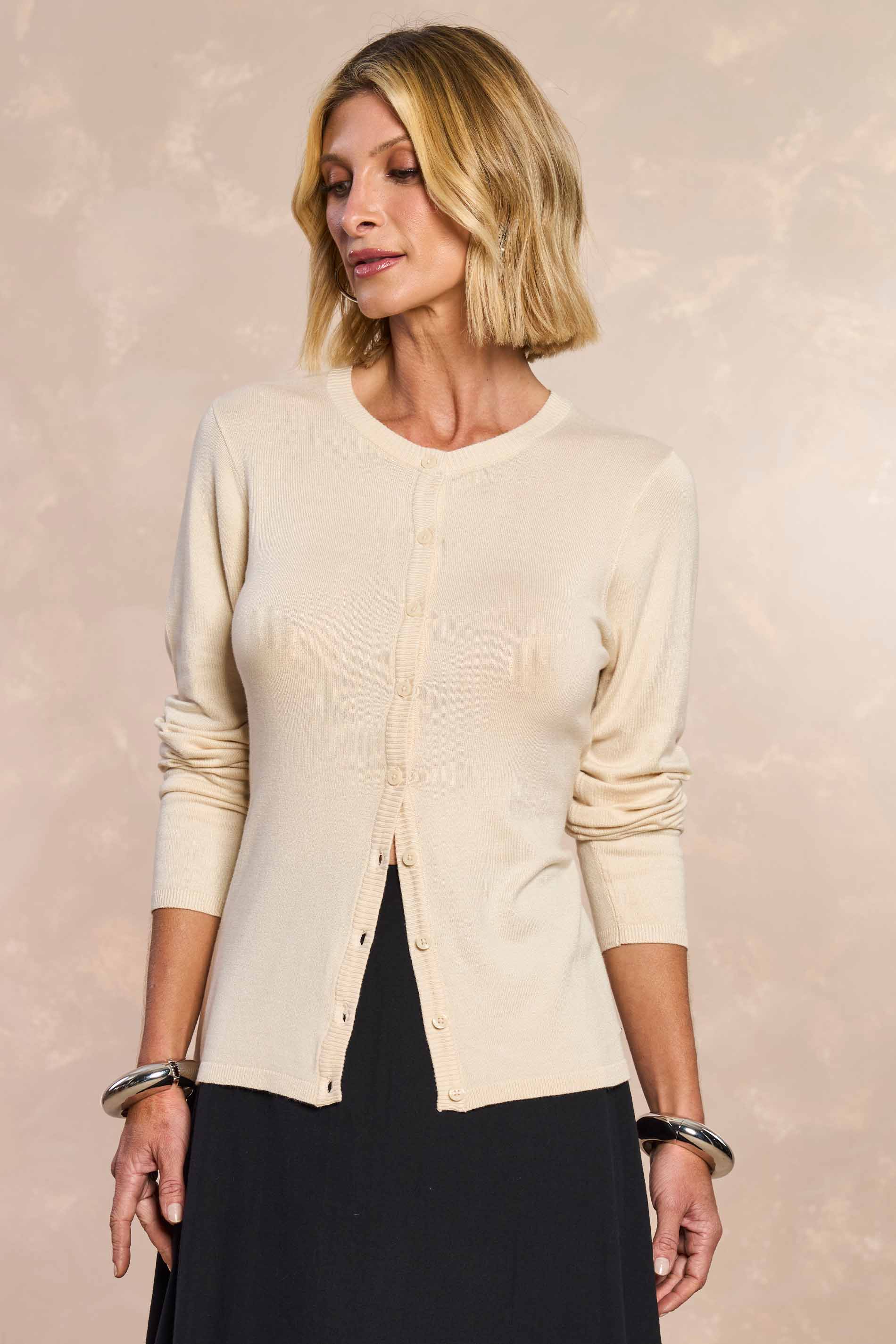 Cardigan Retrô Glam em Tricot