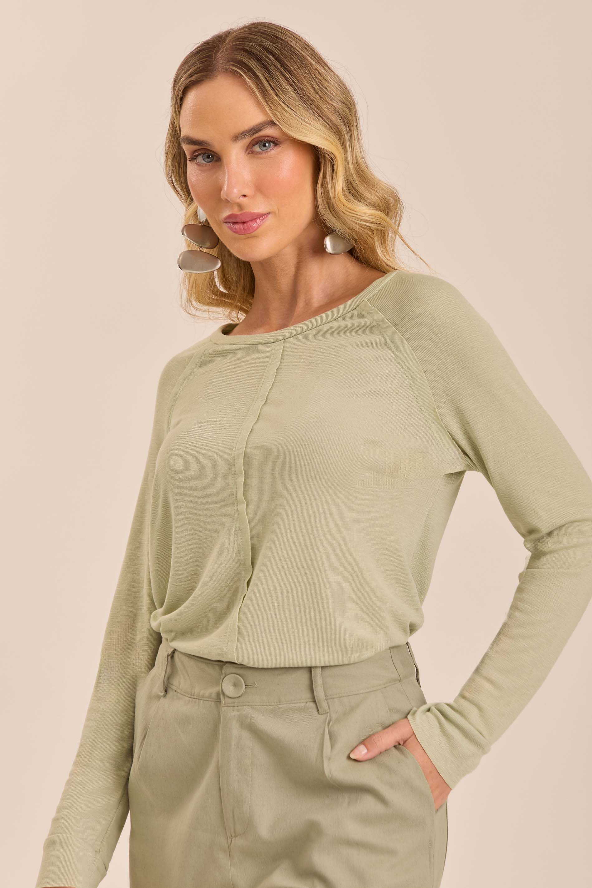 Blusa Ampla Retrô Glam em Tricot Flamê