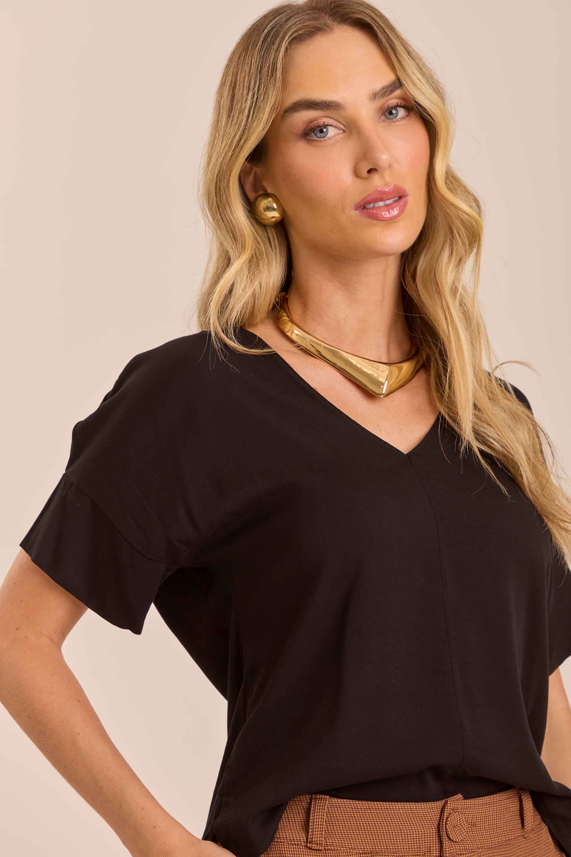 Blusa Soft Garden com Decote V