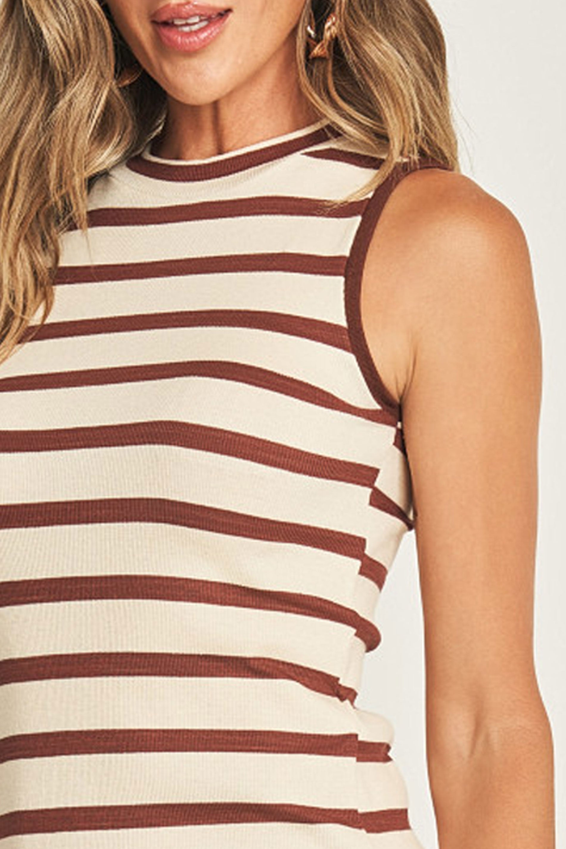 Vestido midi em ribana com gola padre