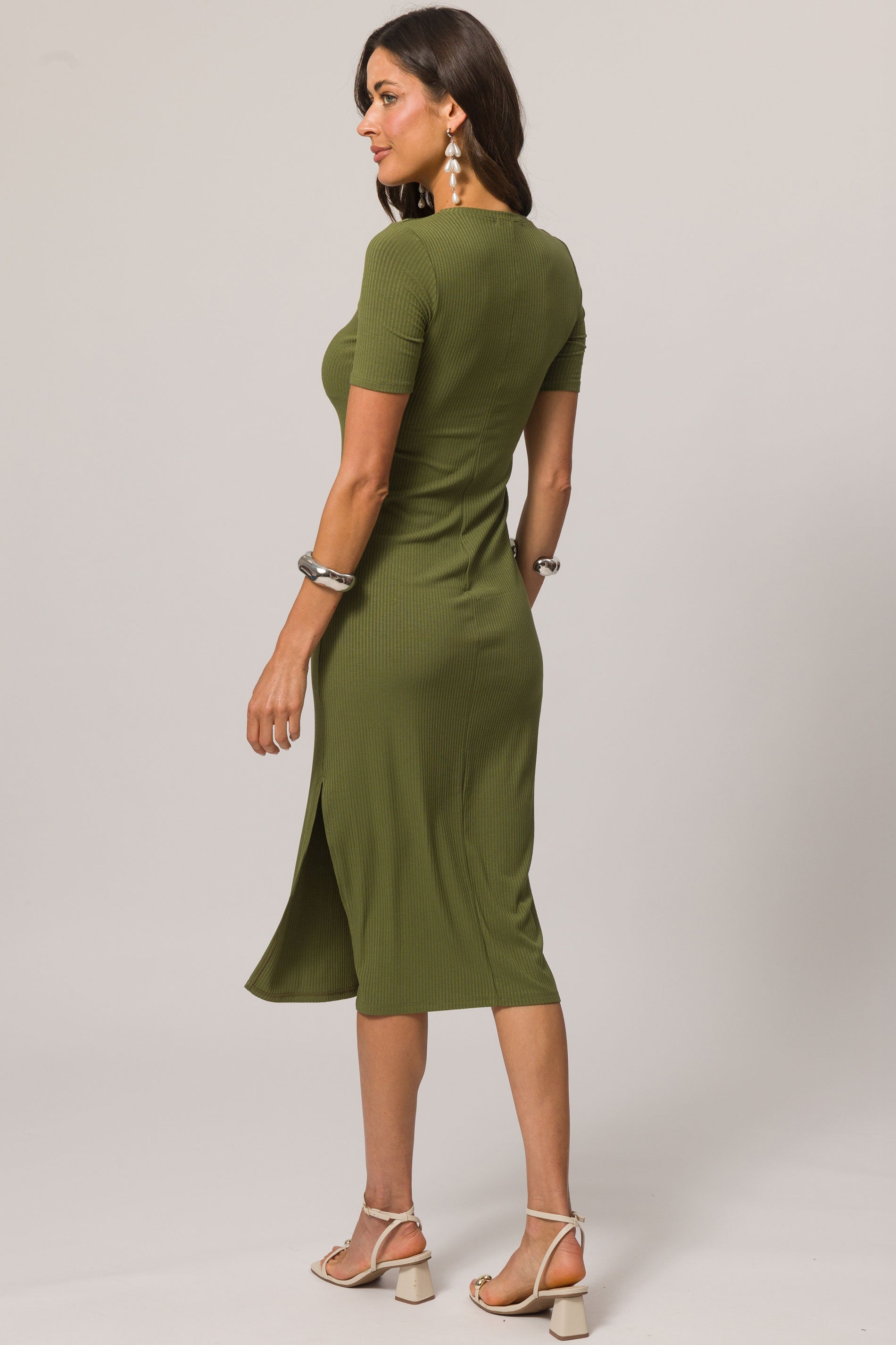 Vestido Midi de Manga Curta em Ribana