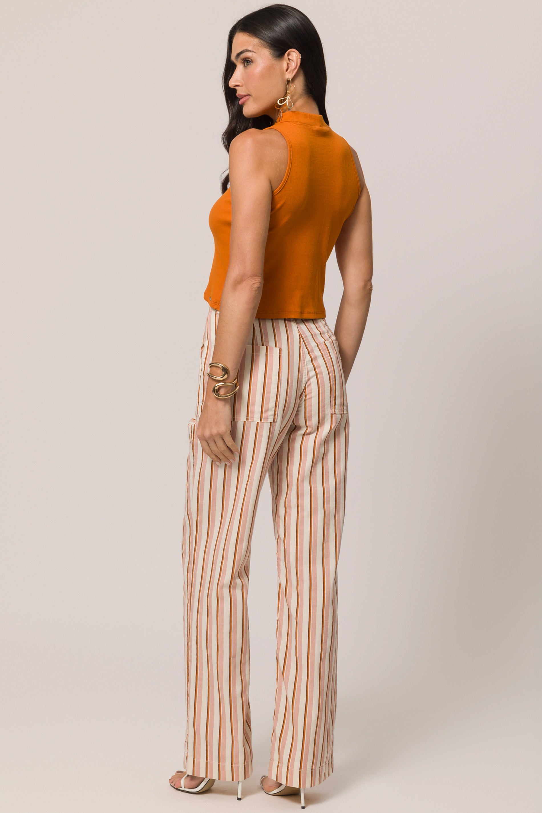 Blusa sem manga em ribana