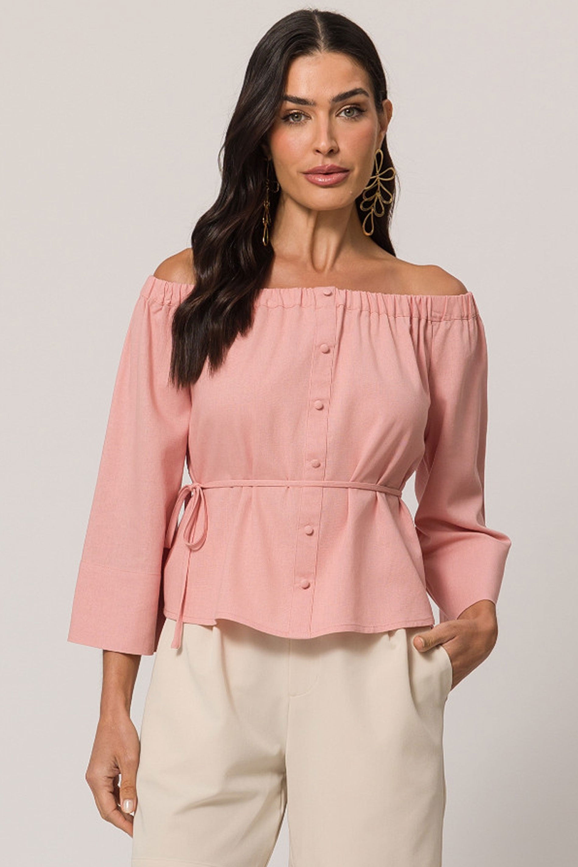 Camisa ombro a ombro em tela linen clássica