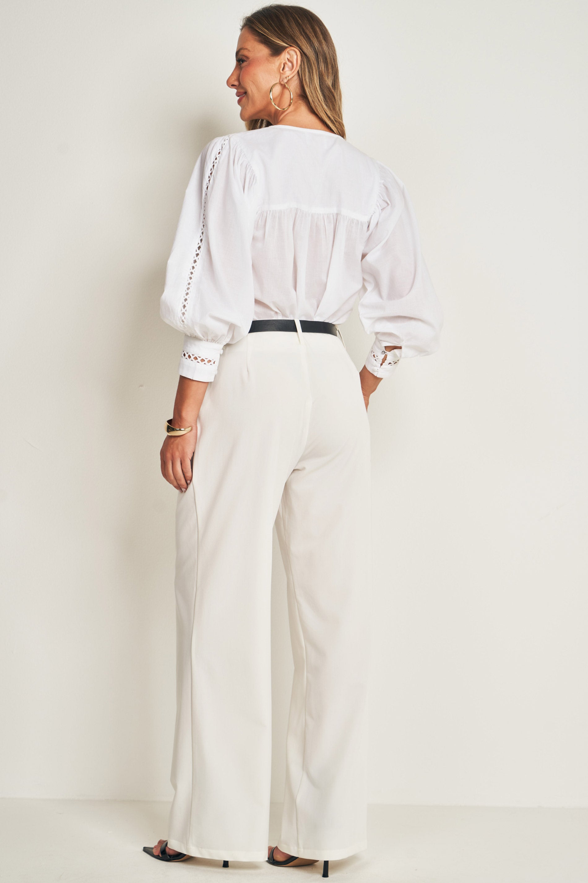 Calça Alfaiataria com Cinto Embutido