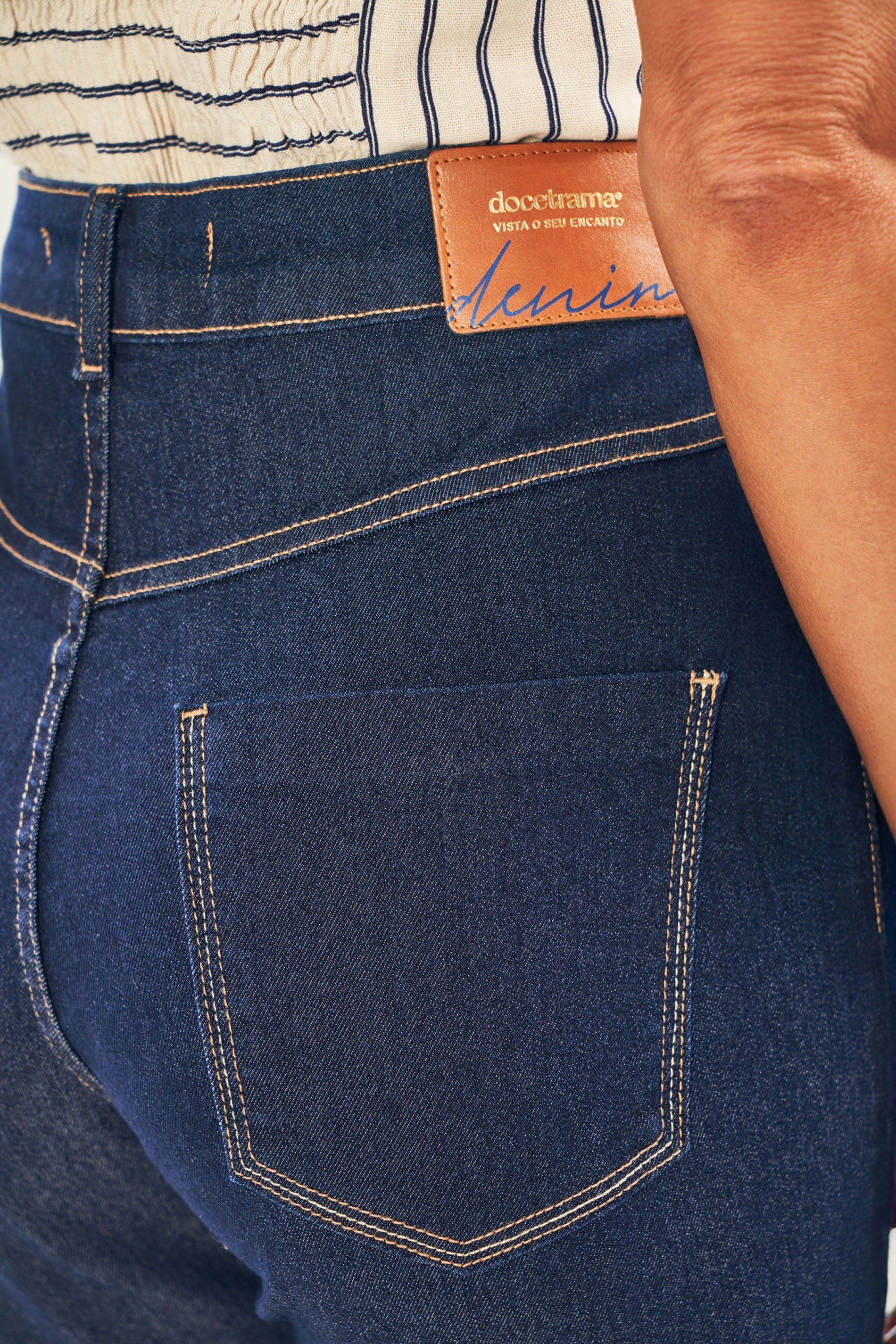 Calça Amarilis em Jeans com Elastano