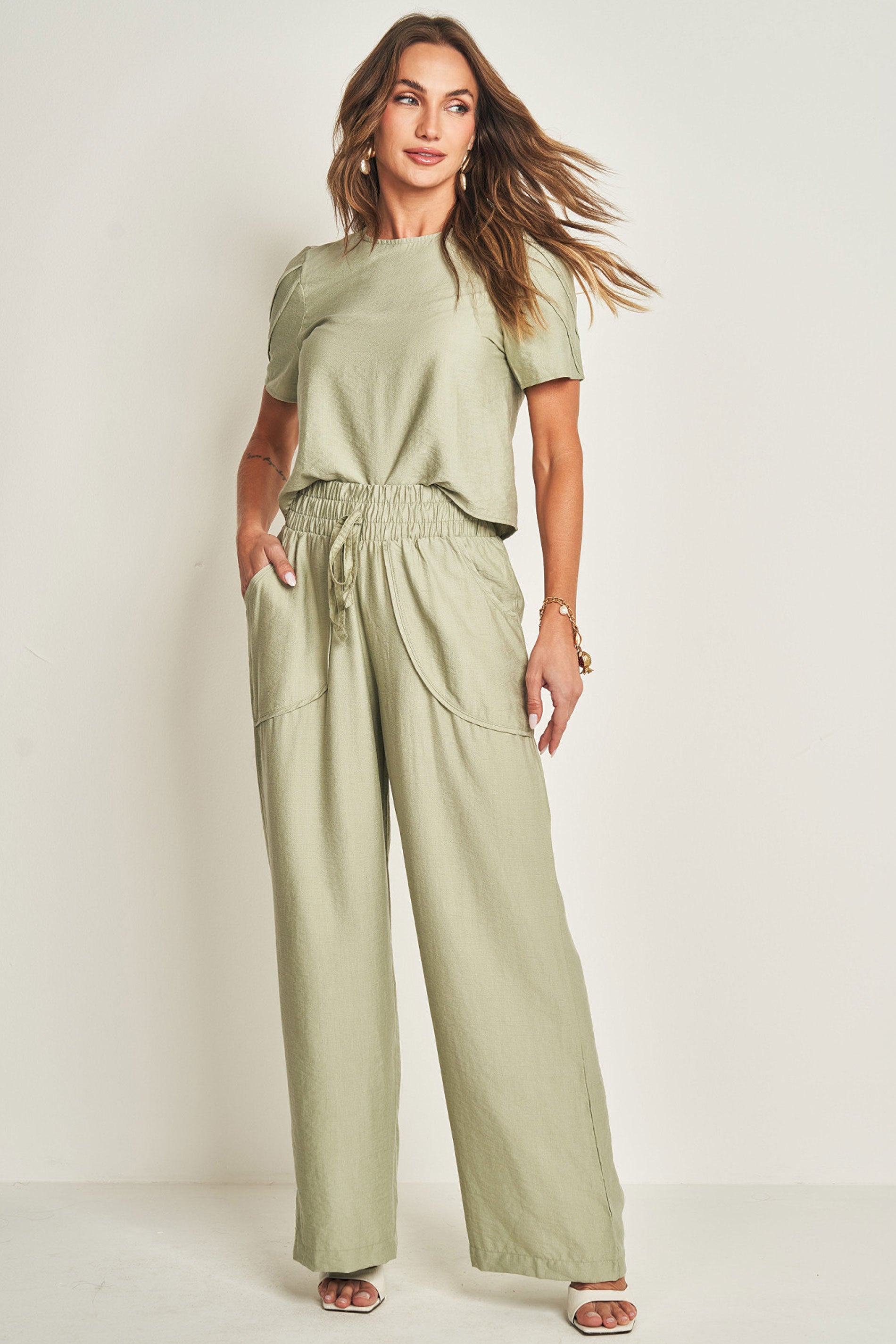 Blusa em viscoflow com manga curta