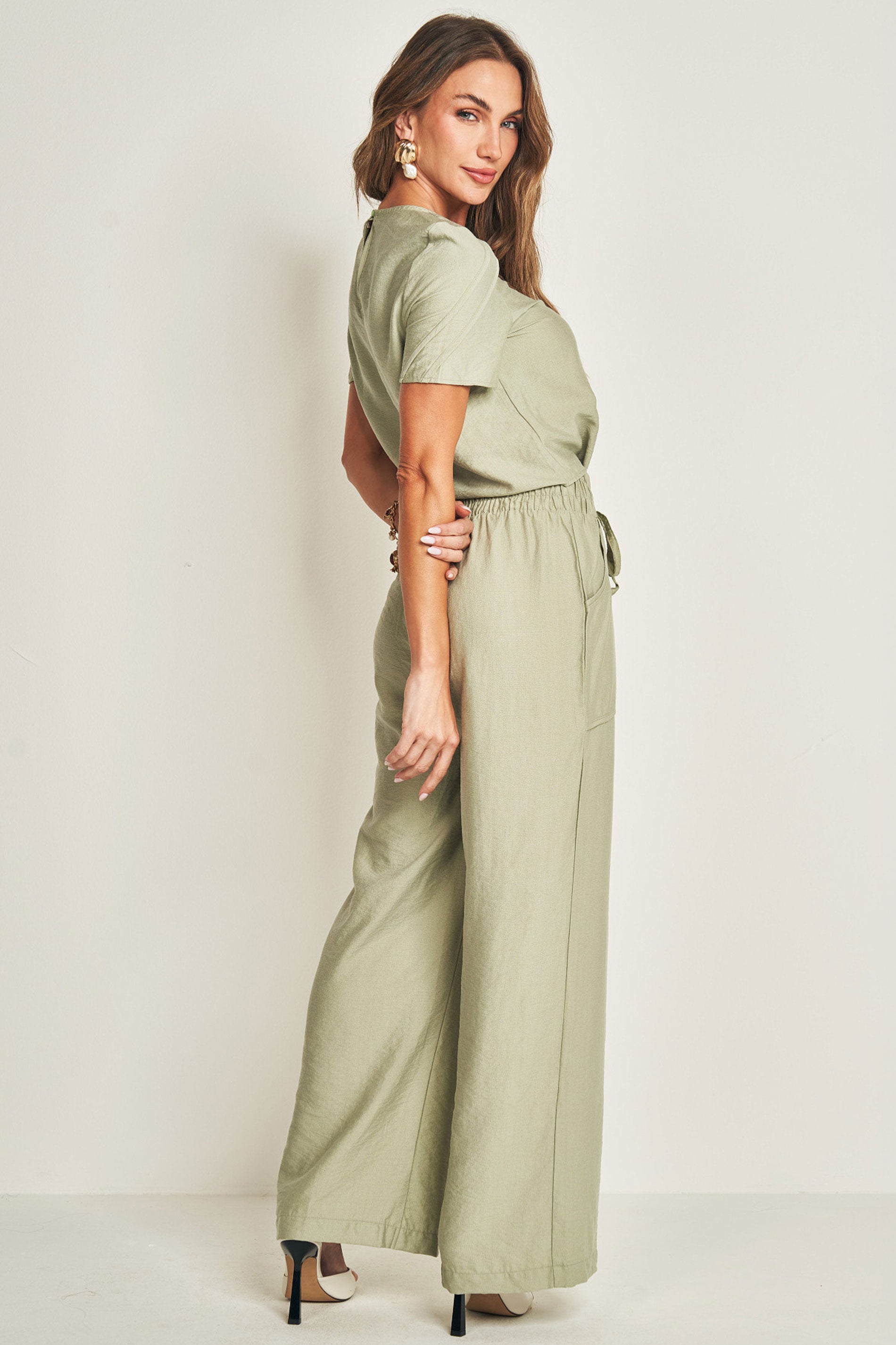 Calça viscoflow com cintura alta