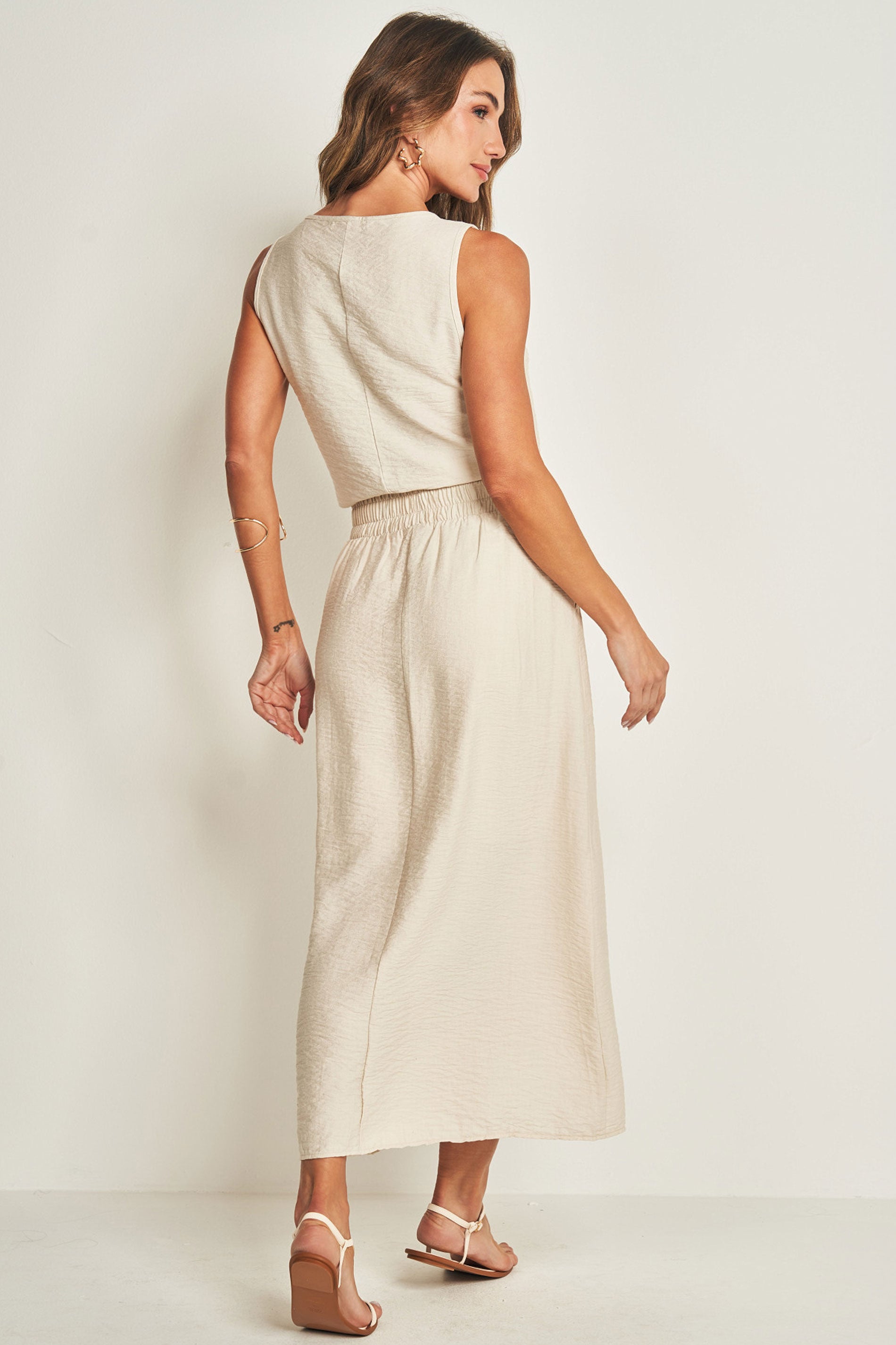 Saia midi com elástico em viscoflow