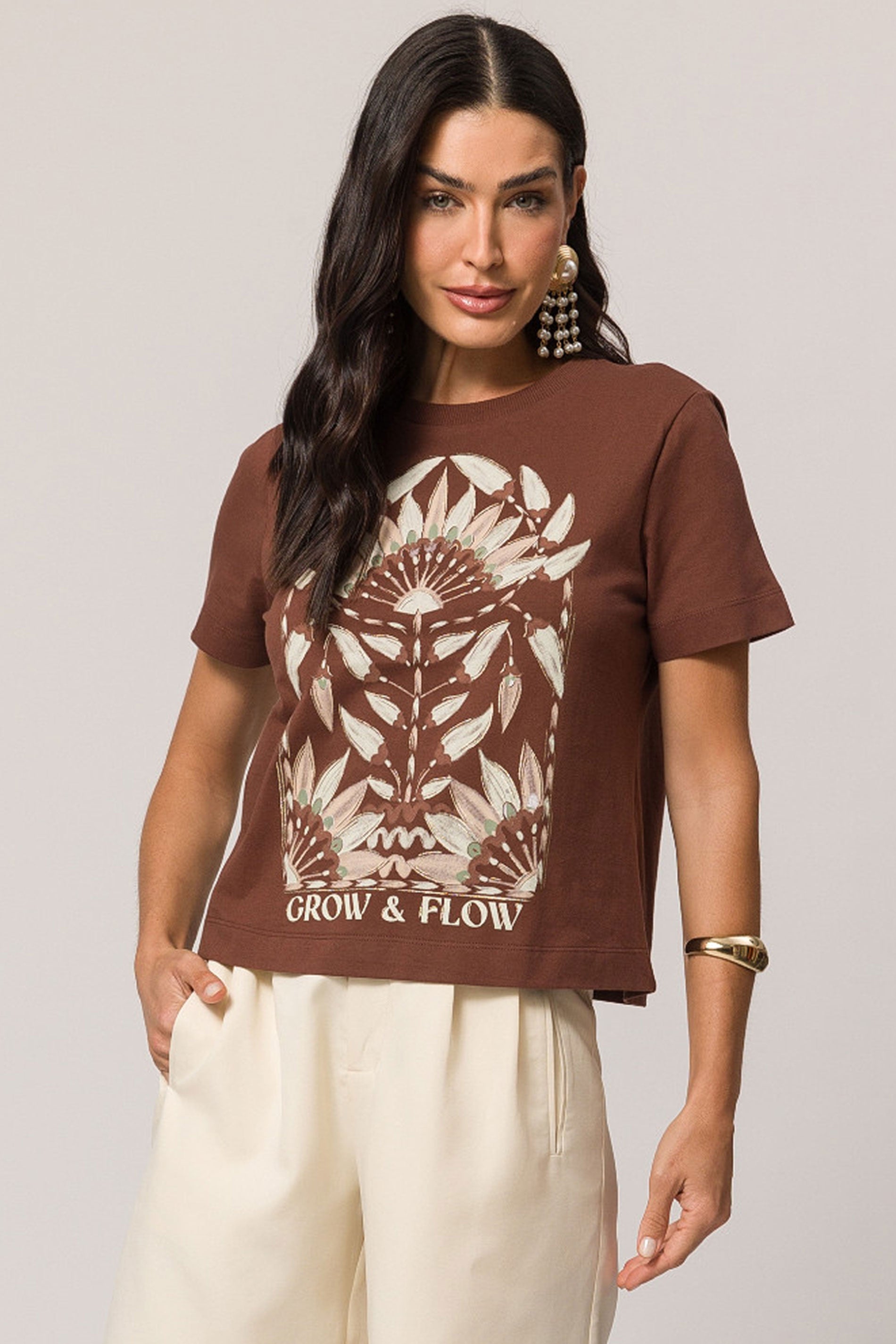 T-shirt em meia malha com ilustração charmosa