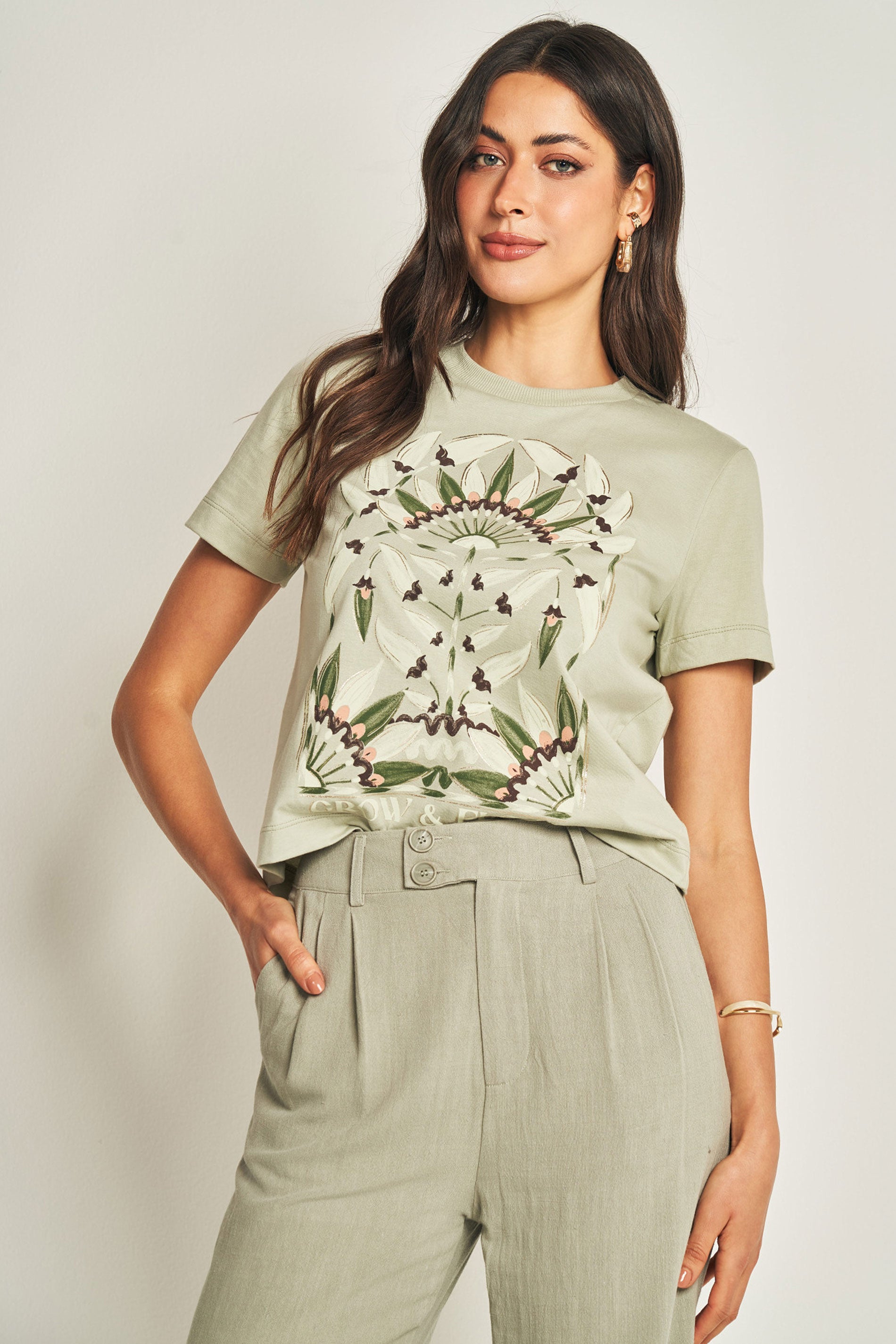 T-shirt em meia malha com ilustração charmosa