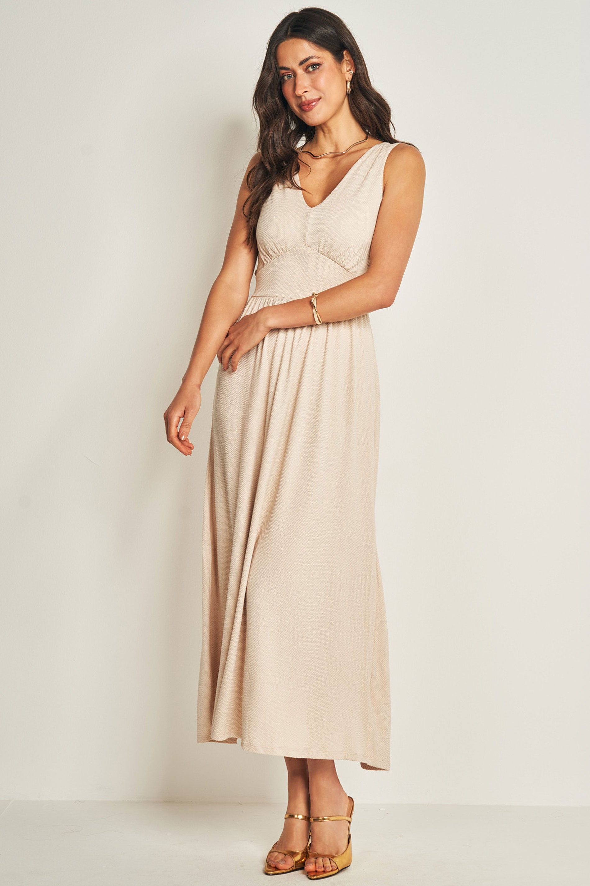 Vestido longo sem manga em malha New Favo