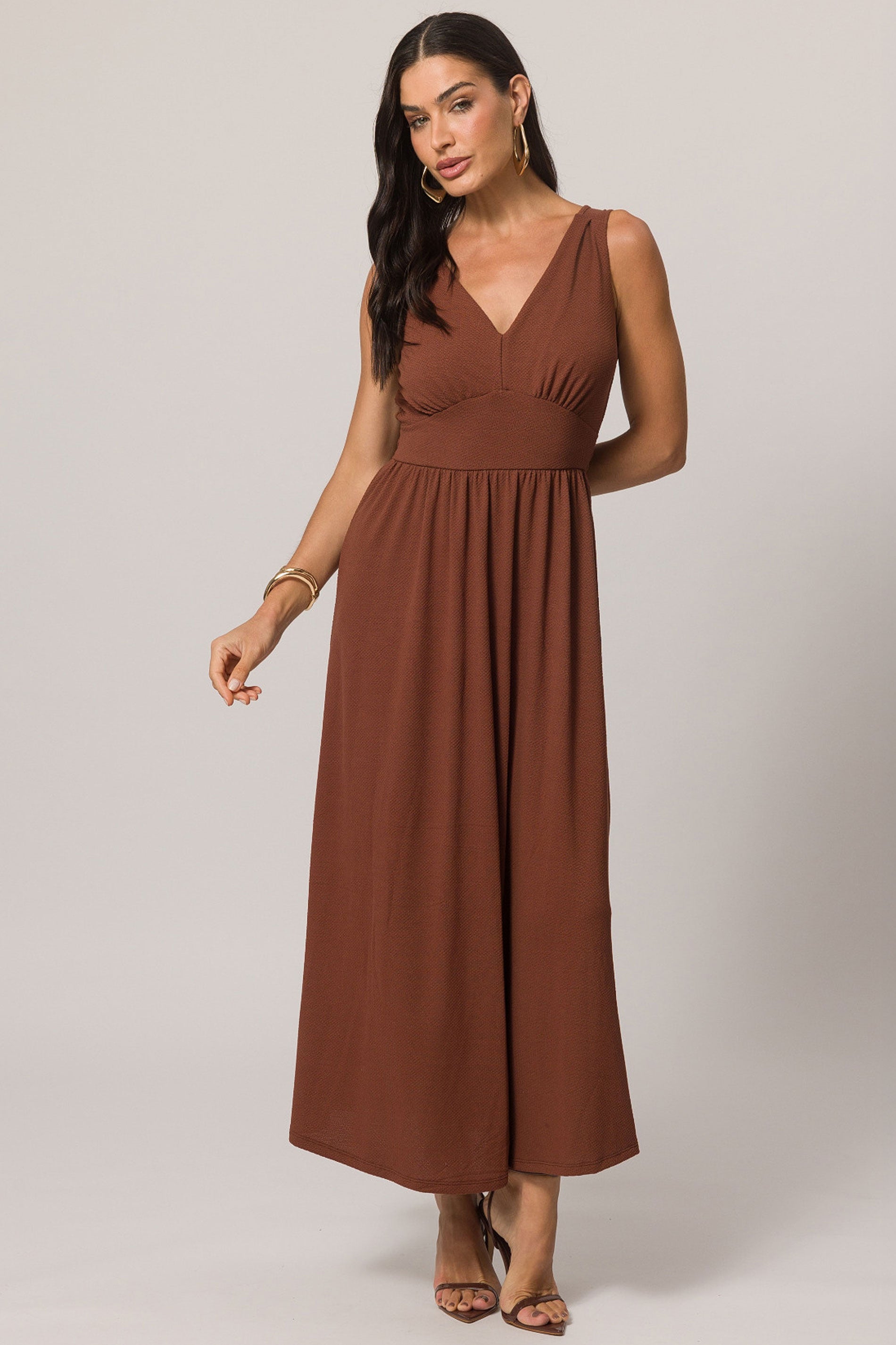 Vestido longo sem manga em malha New Favo