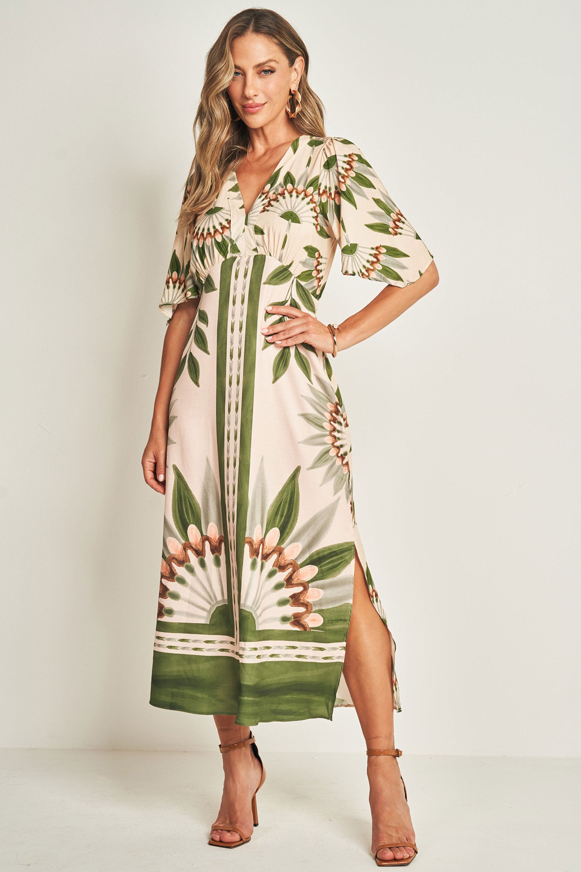 Vestido longo de manga curta em viscose e sarja