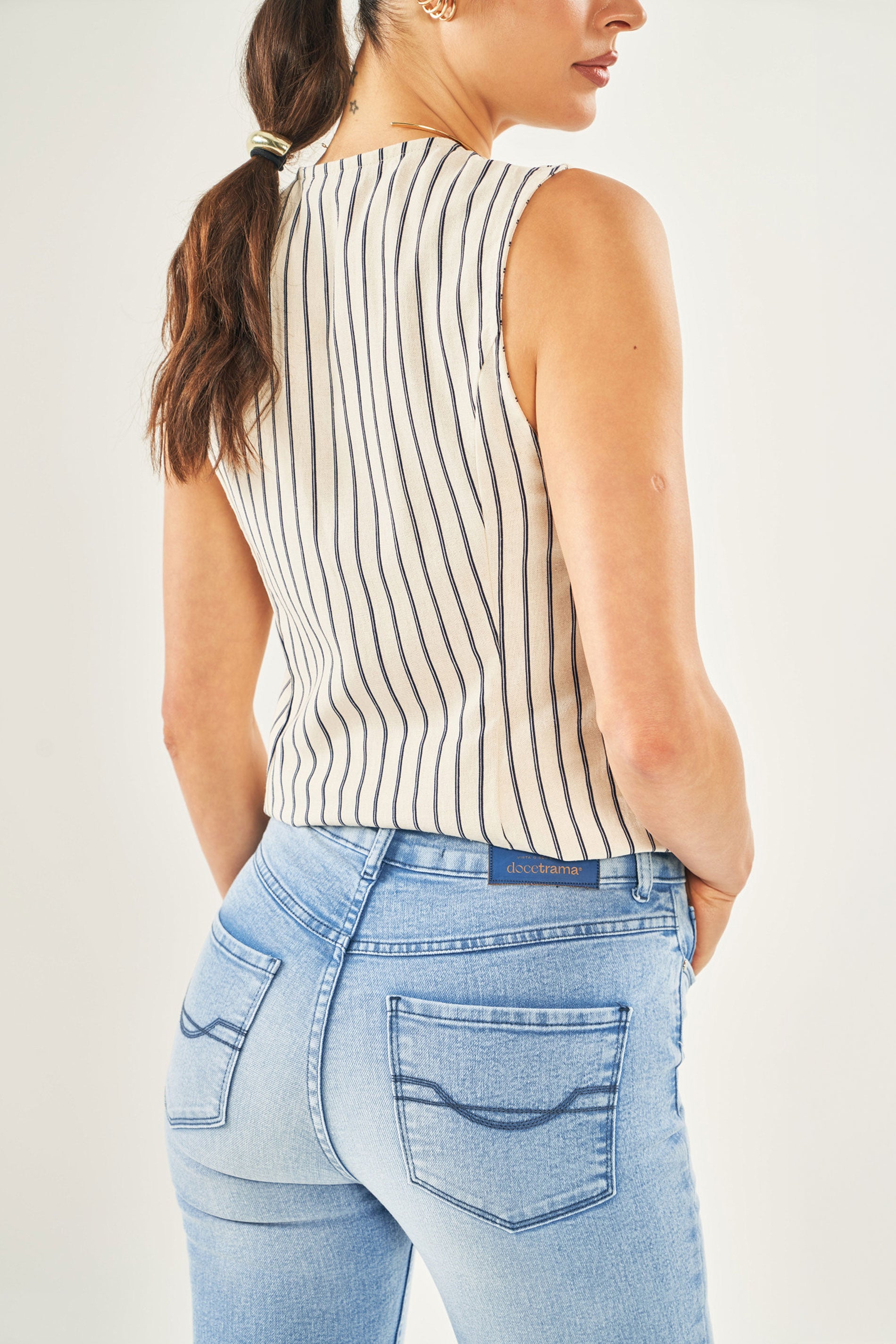 Calça Violeta em jeans com elastano