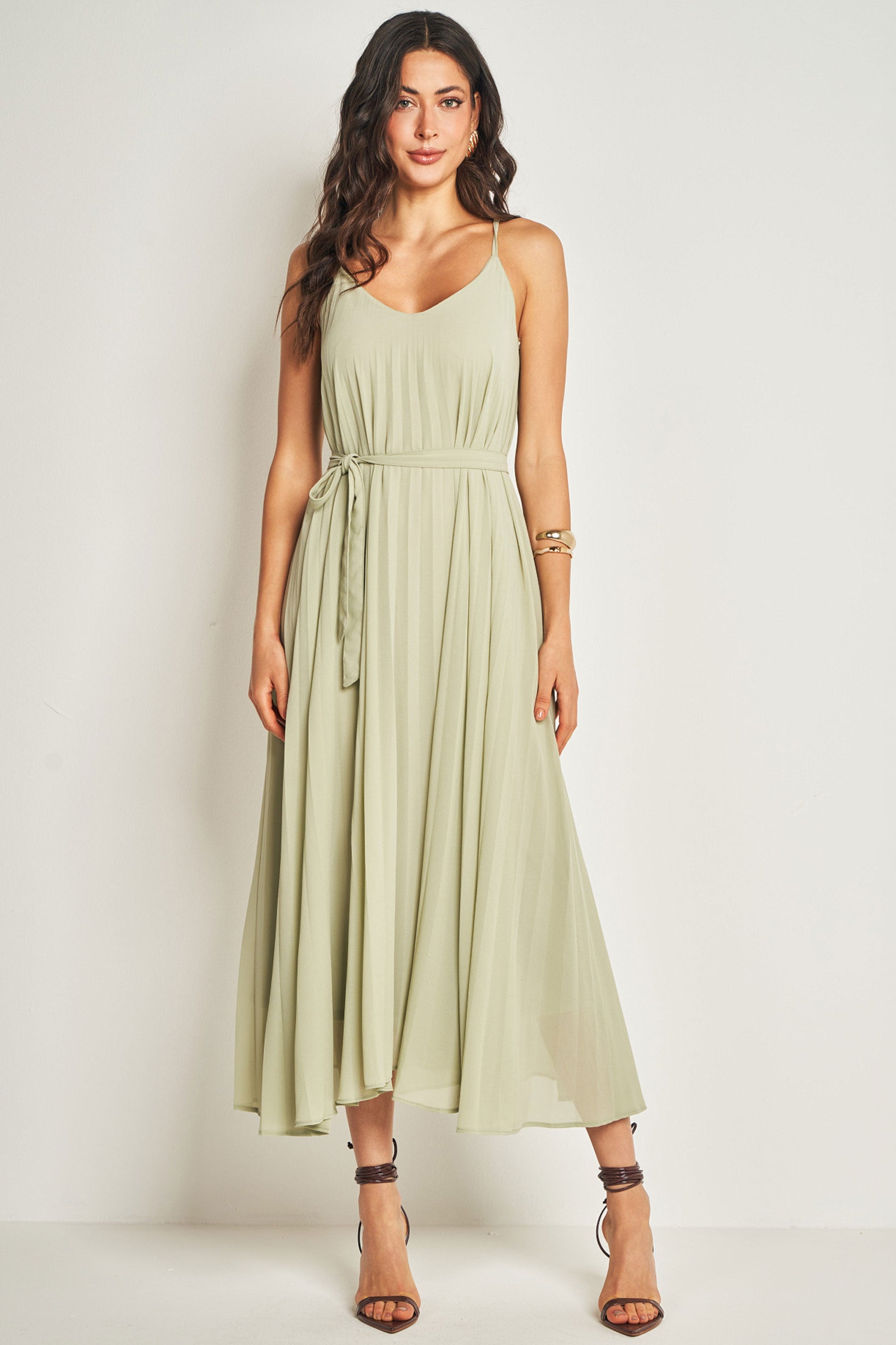 Vestido longo de alça em chiffon soft com decote V