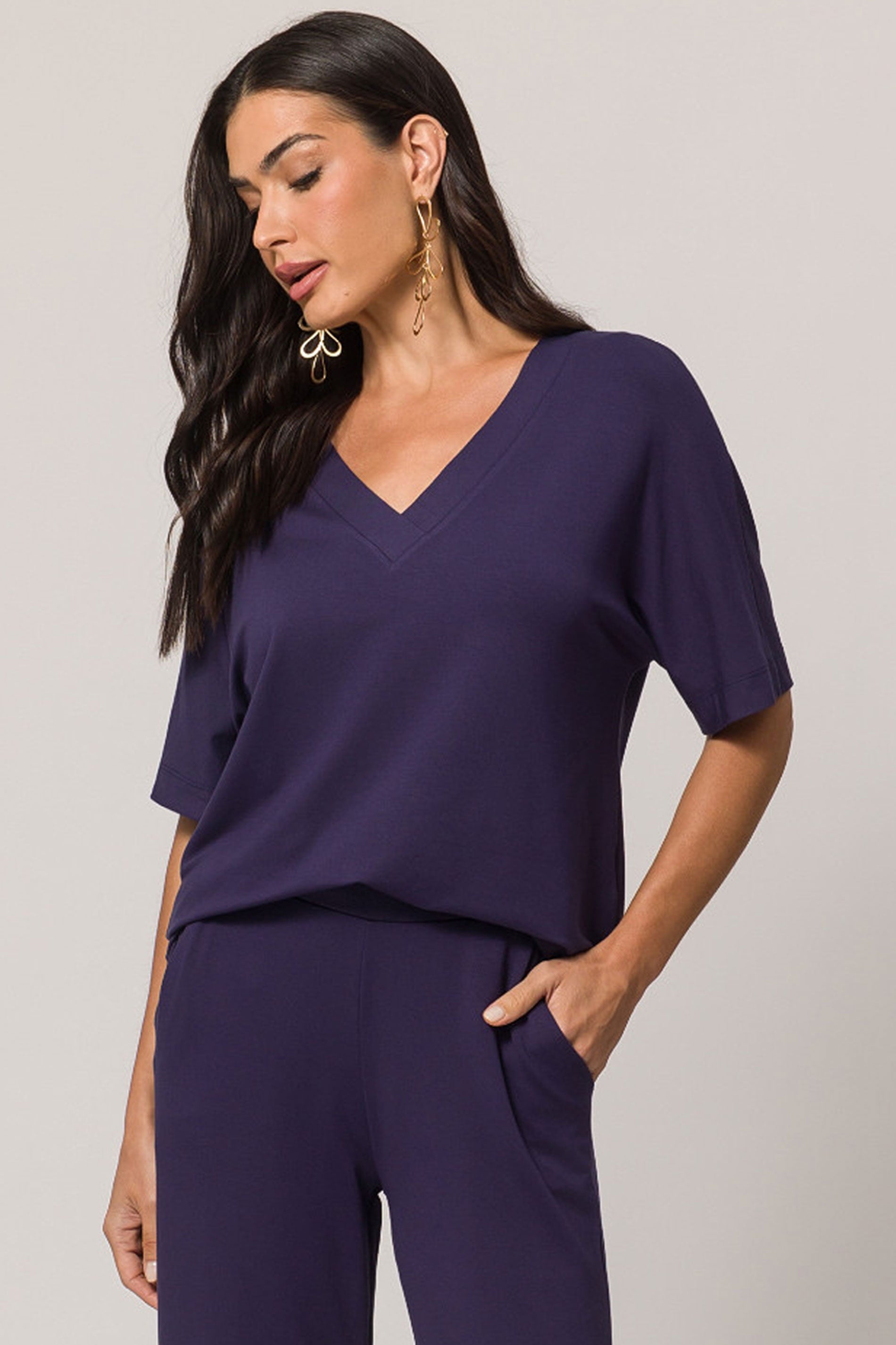 Calça em moletinho de viscose com bolsos faca