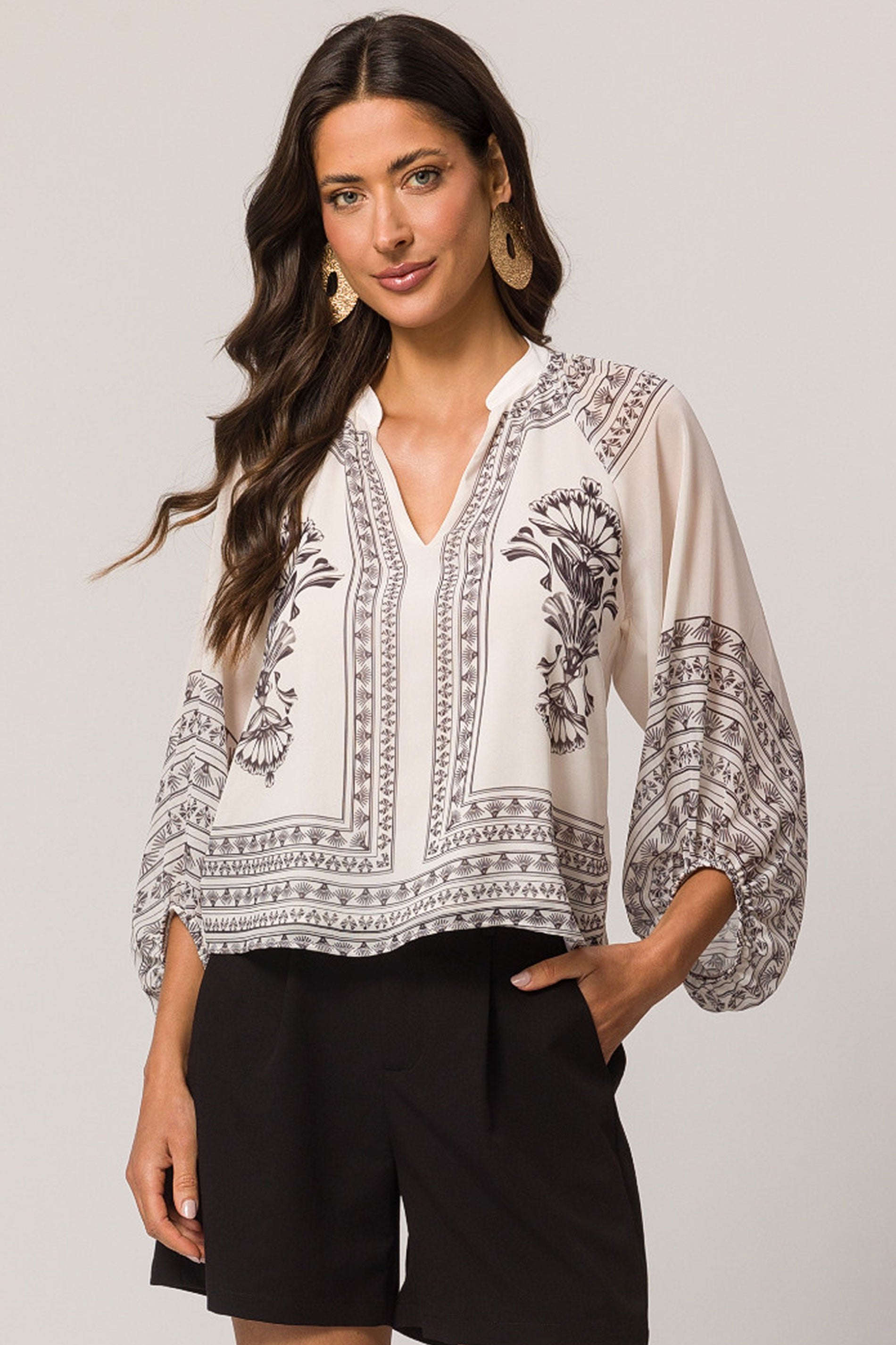 Blusa de Manga 3/4 em Plano Chiffon Soft