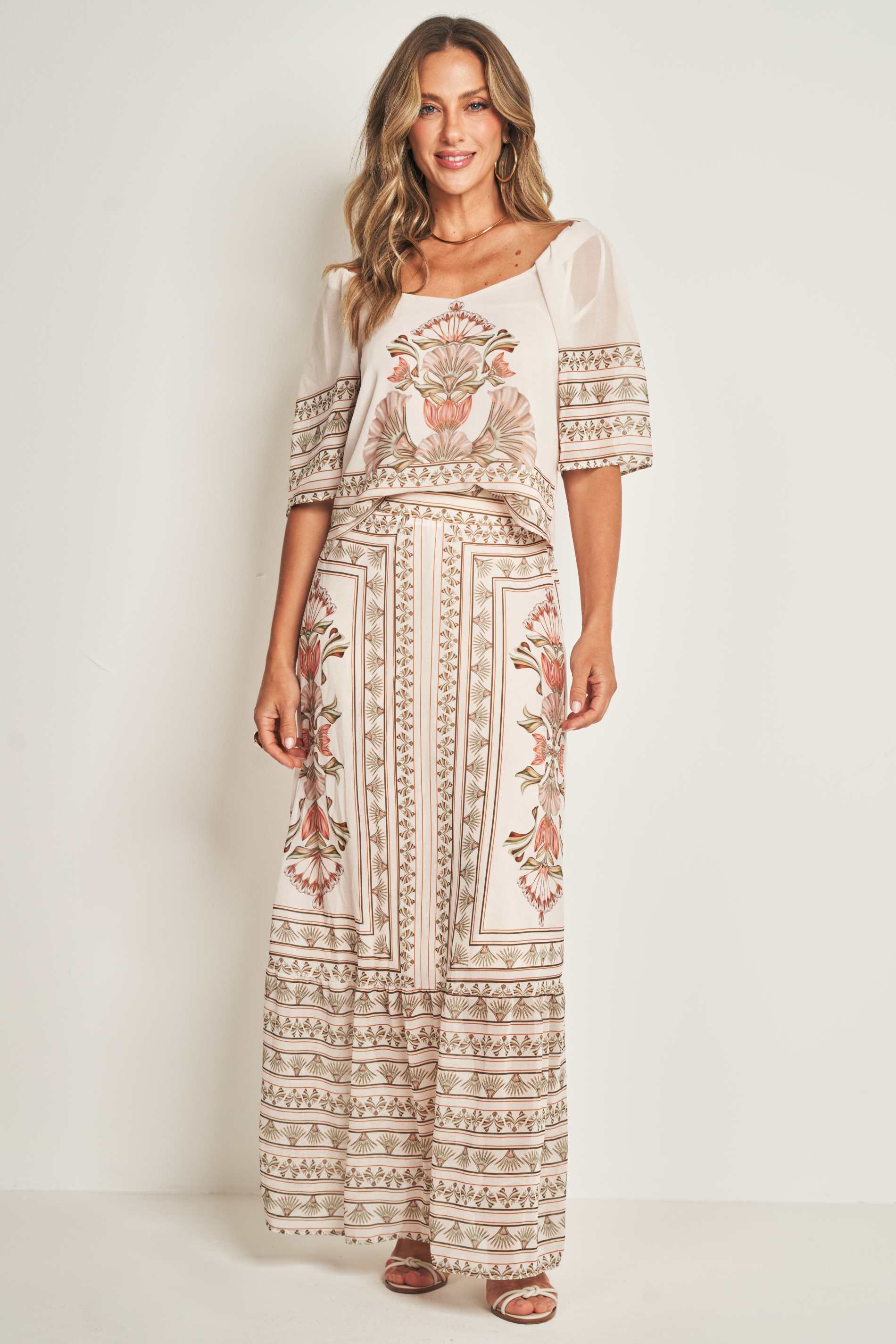 Saia Longa em Plano Chiffon Soft