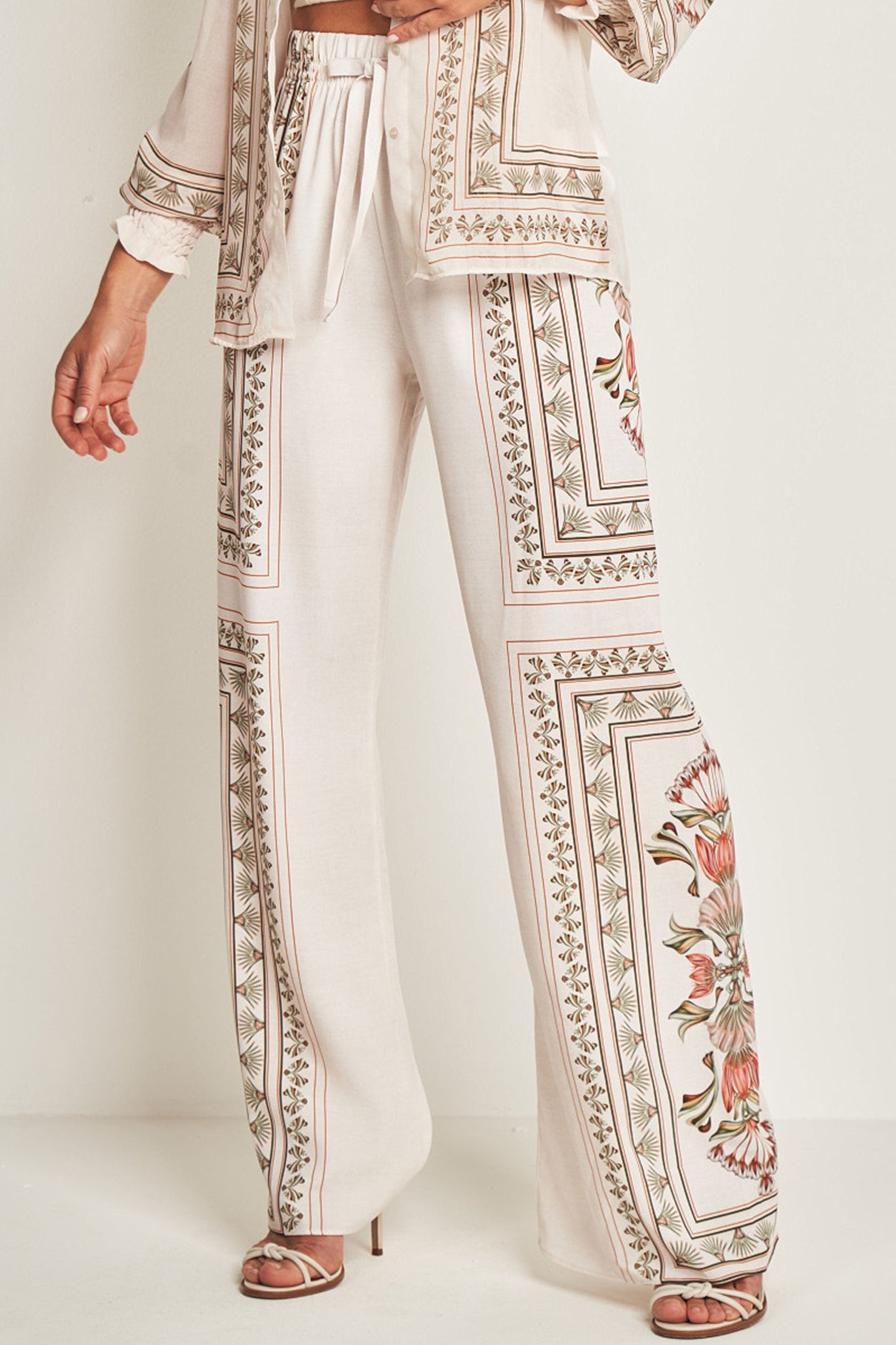 Calça em Plano Soft Opaque