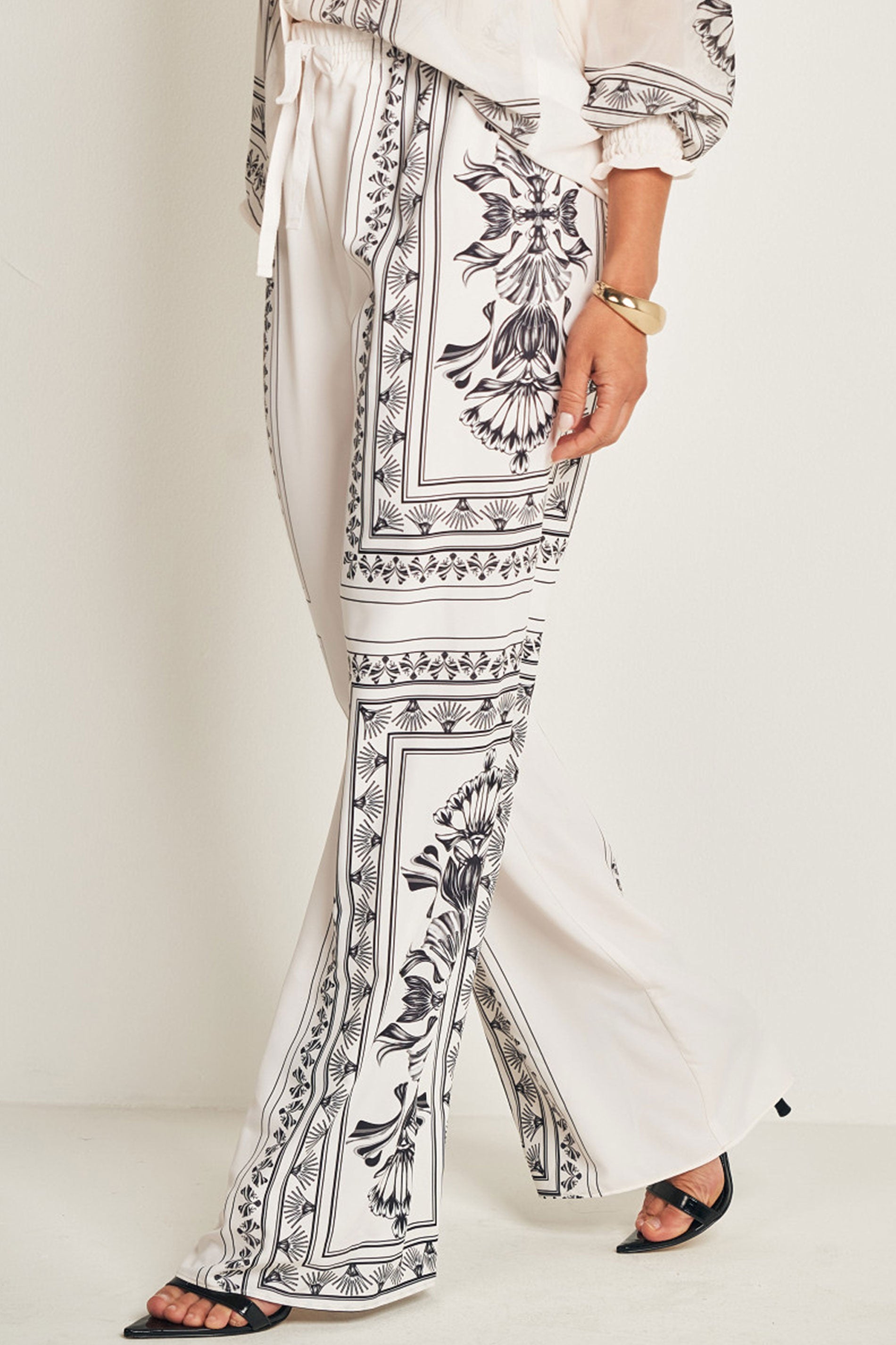 Calça em Plano Soft Opaque