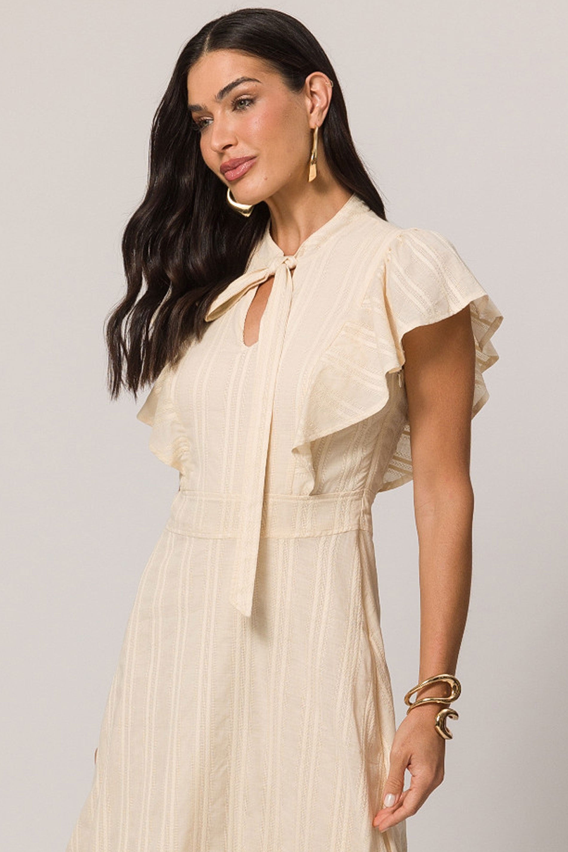 Vestido Midi de Manga Curta em Plano Cambraia Listrada