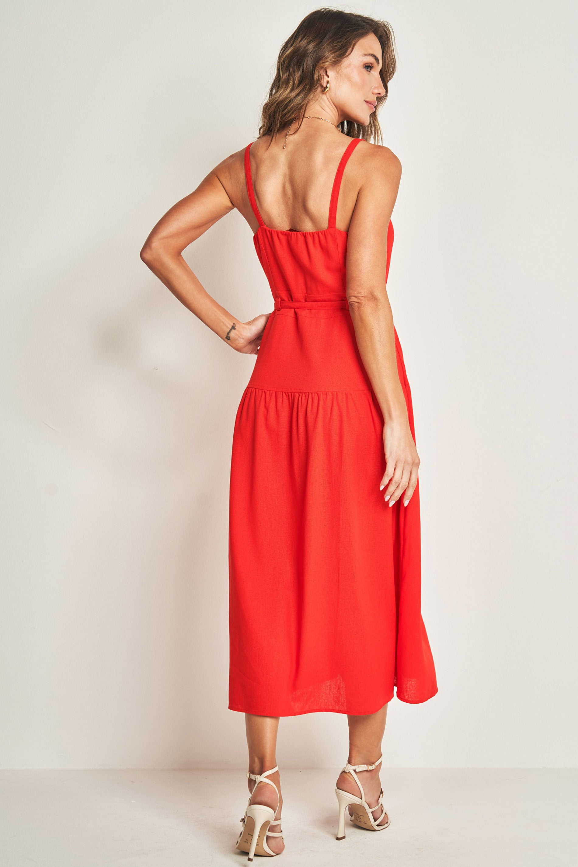 Vestido Midi de Alça em Plano Linen