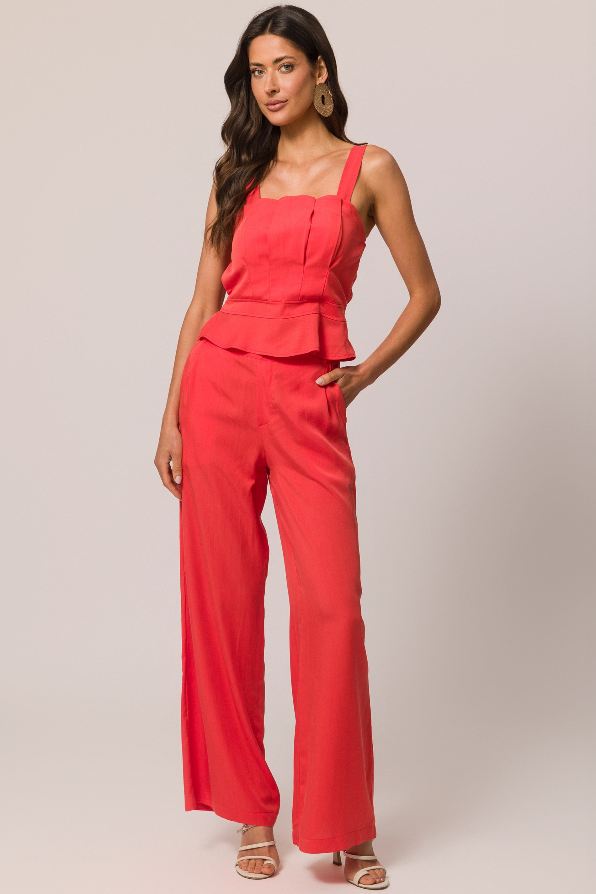 Top de alça em plano tencel com franzido