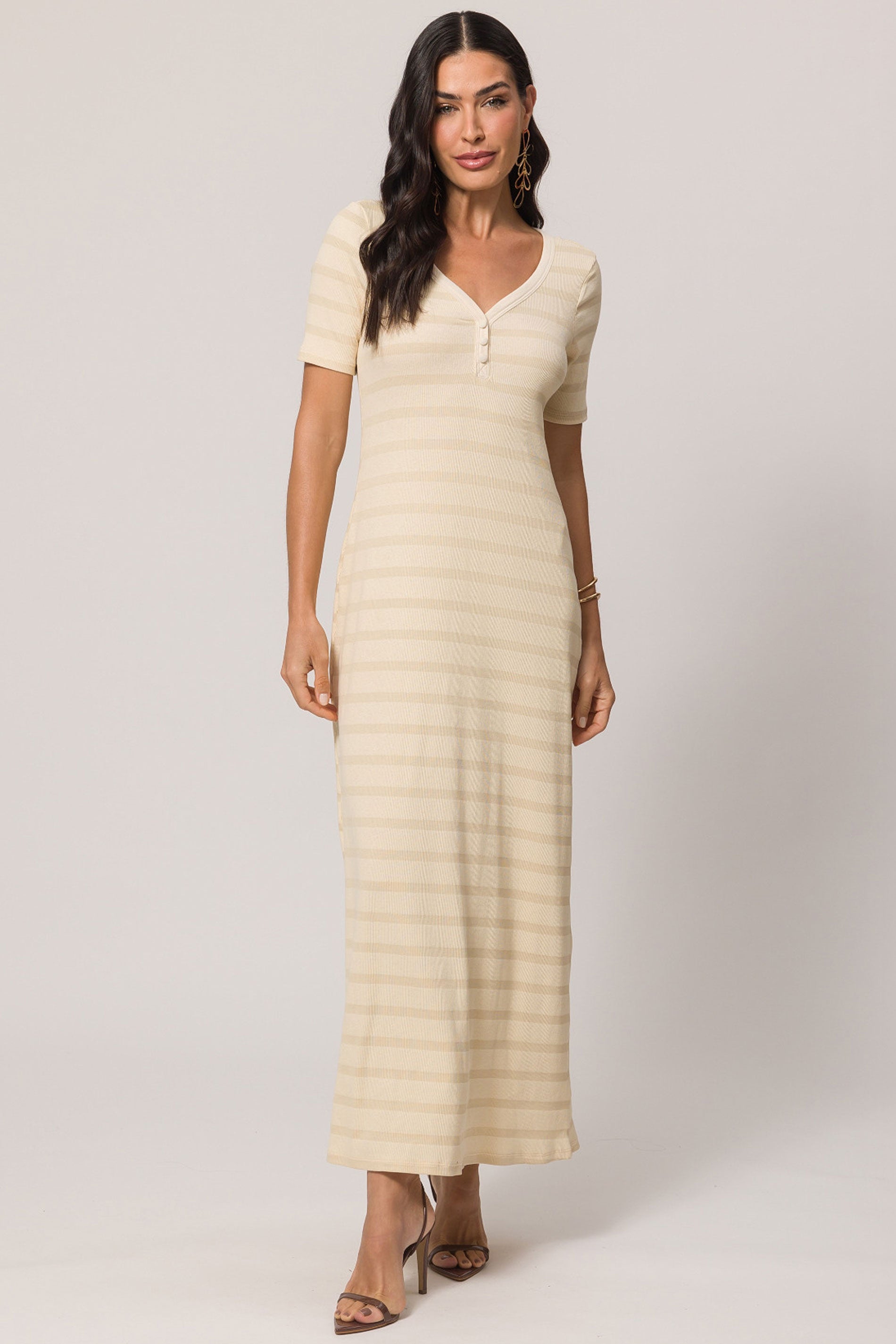 Vestido Longo de Manga Curta em Ribana