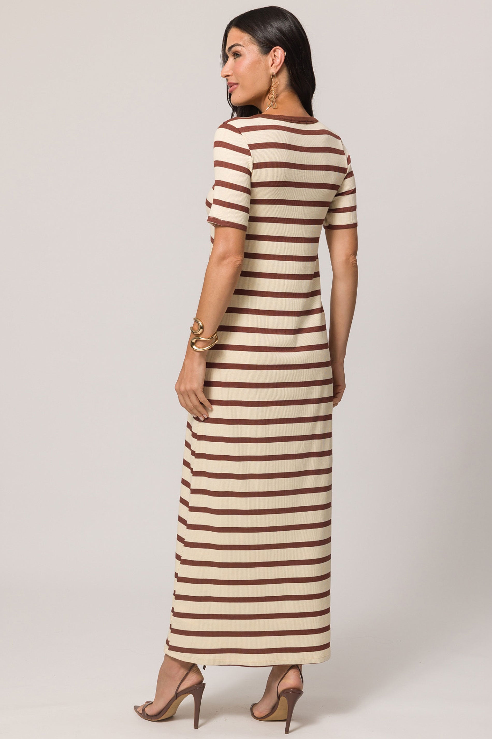 Vestido Longo de Manga Curta em Ribana