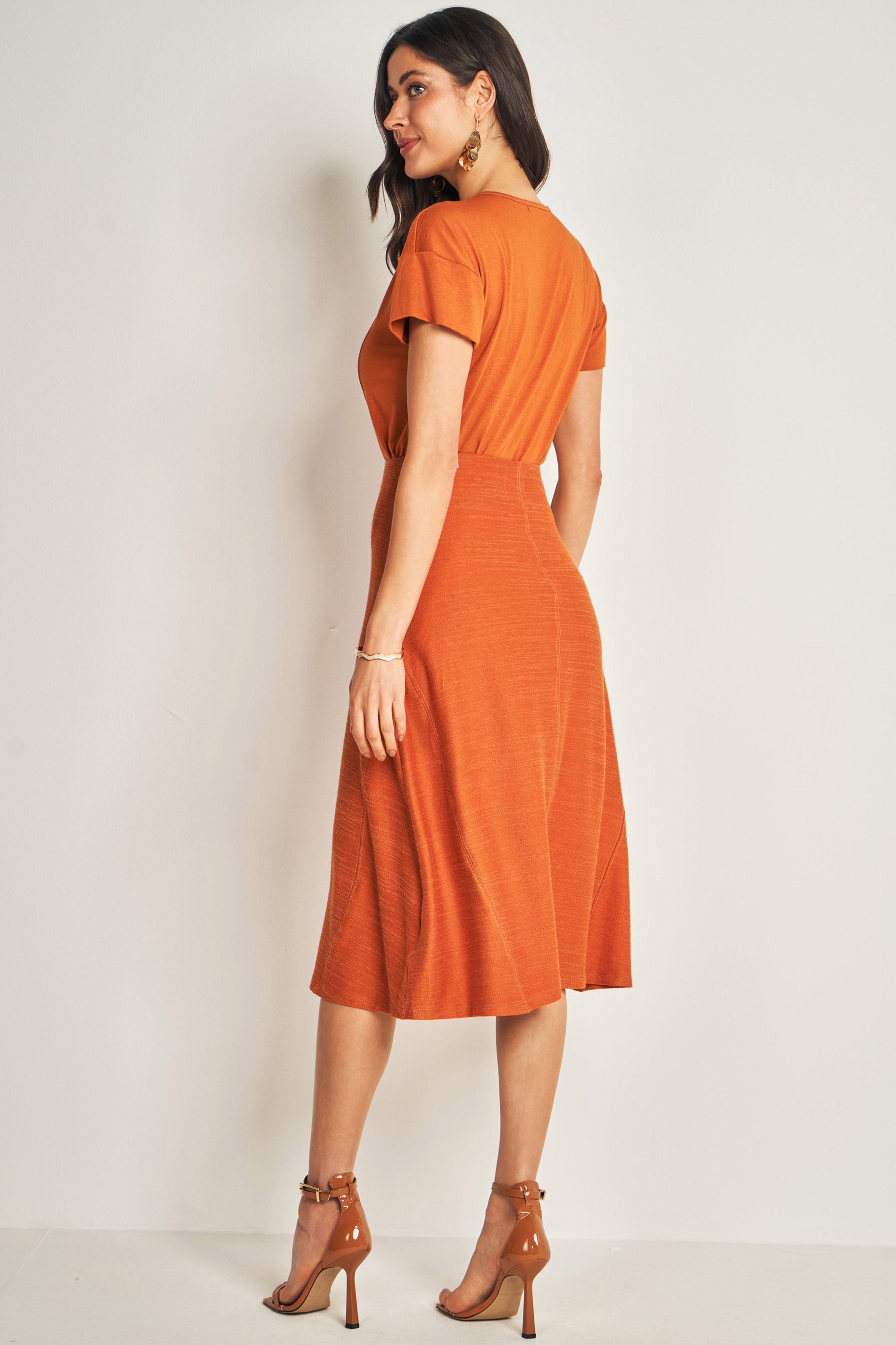 Blusa de manga curta em viscolinho