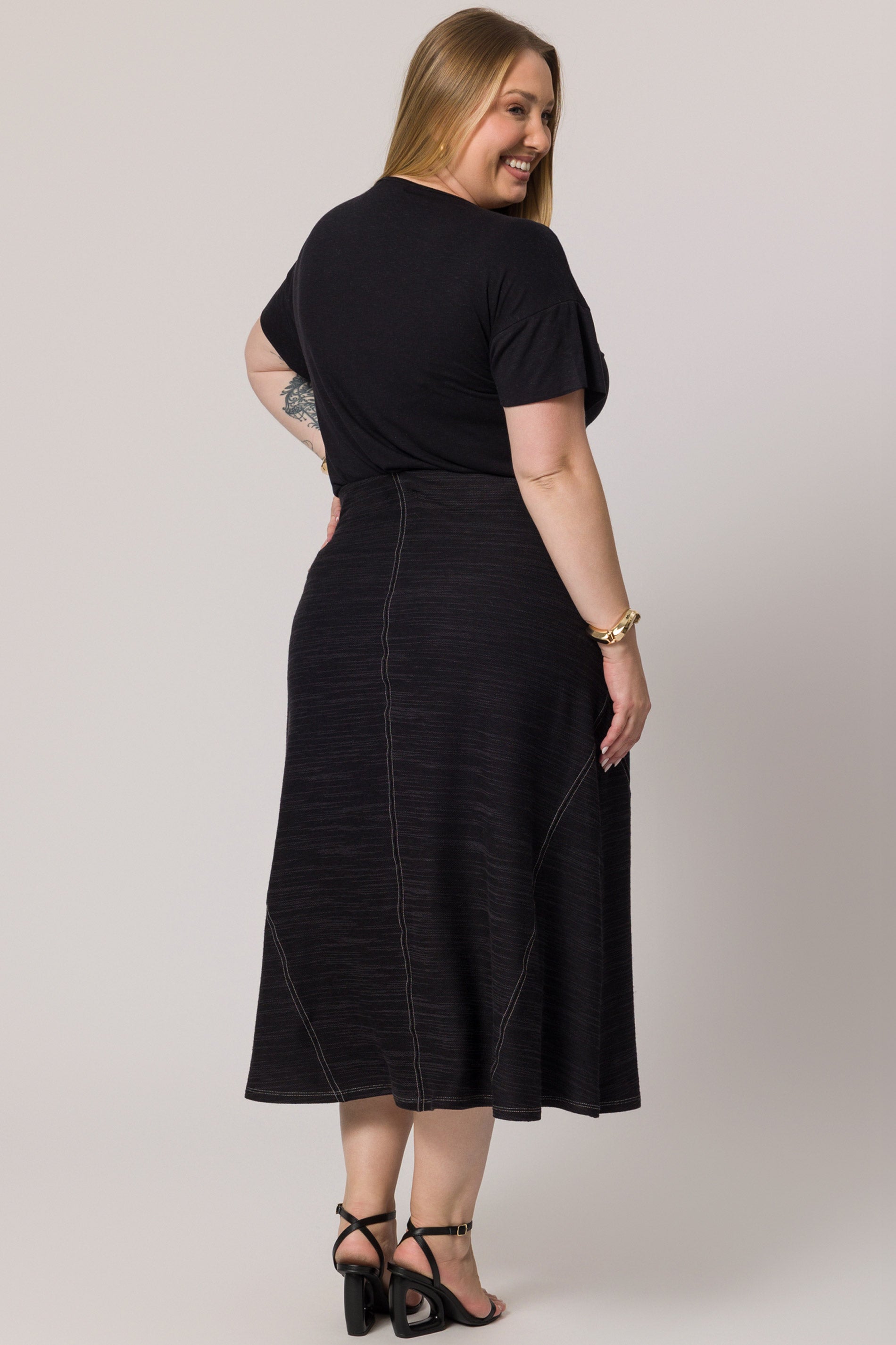 Saia midi em moletinho viscolinho