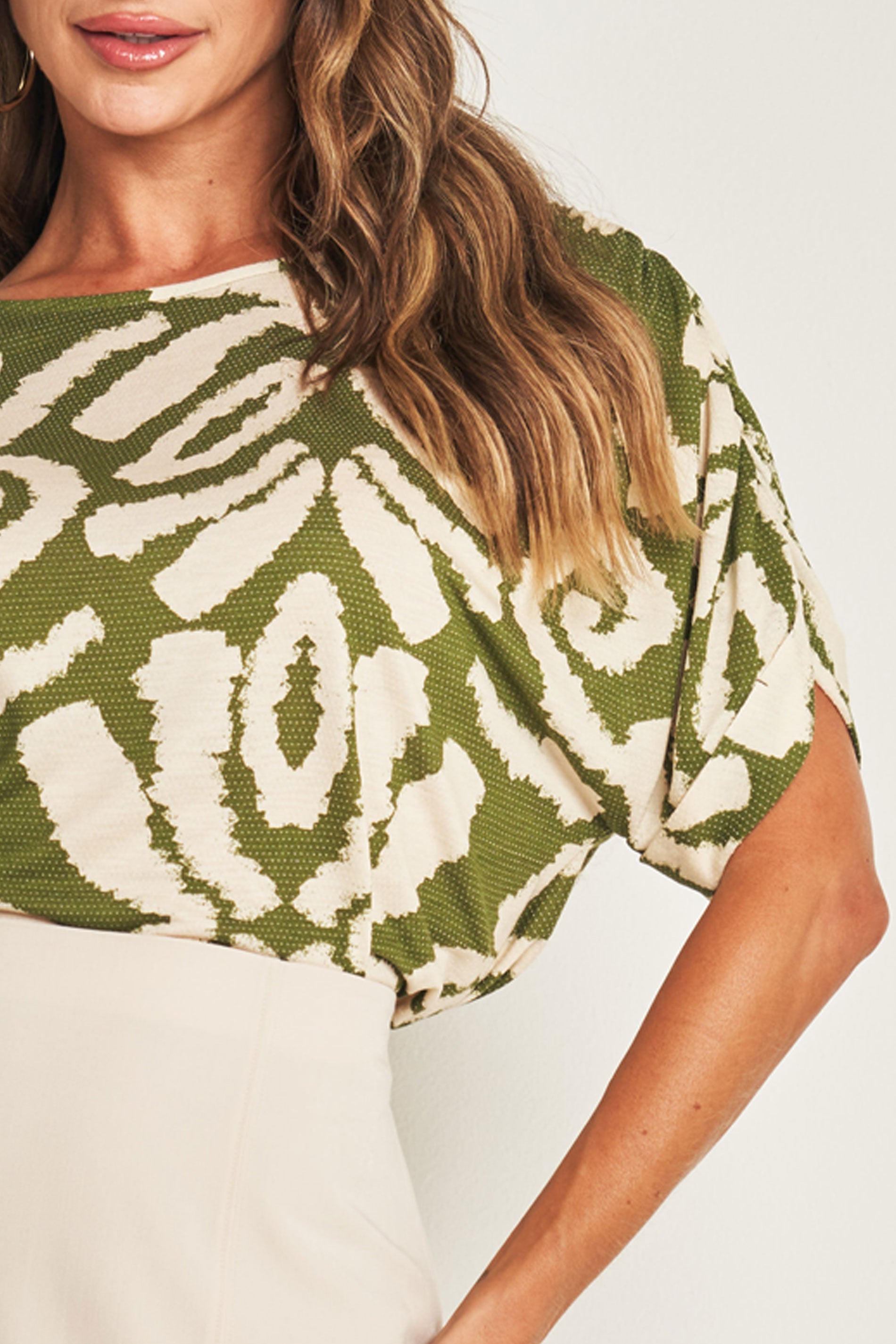 Blusa de Manga Curta em Malha Cloé