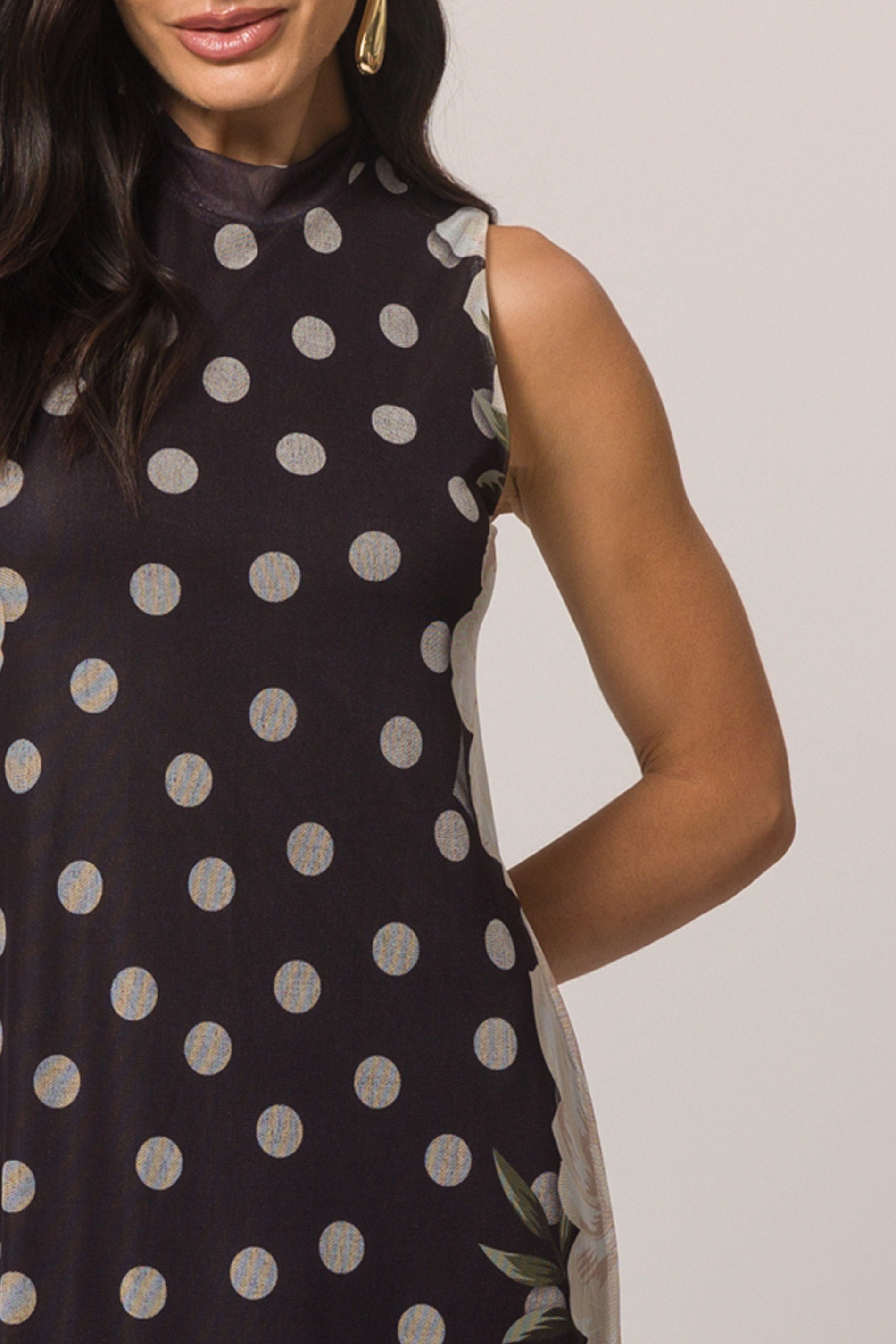 Vestido Longo Estampado em Tule