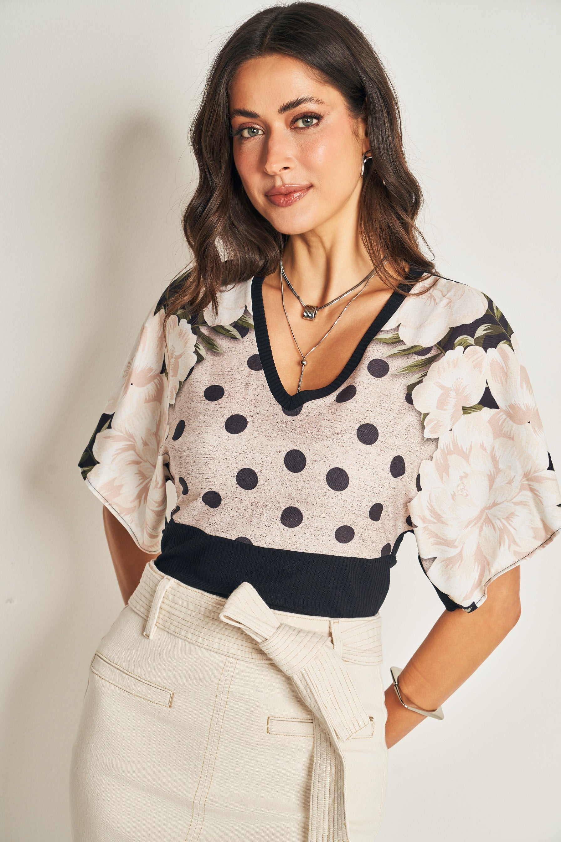 Blusa em sarja com poá