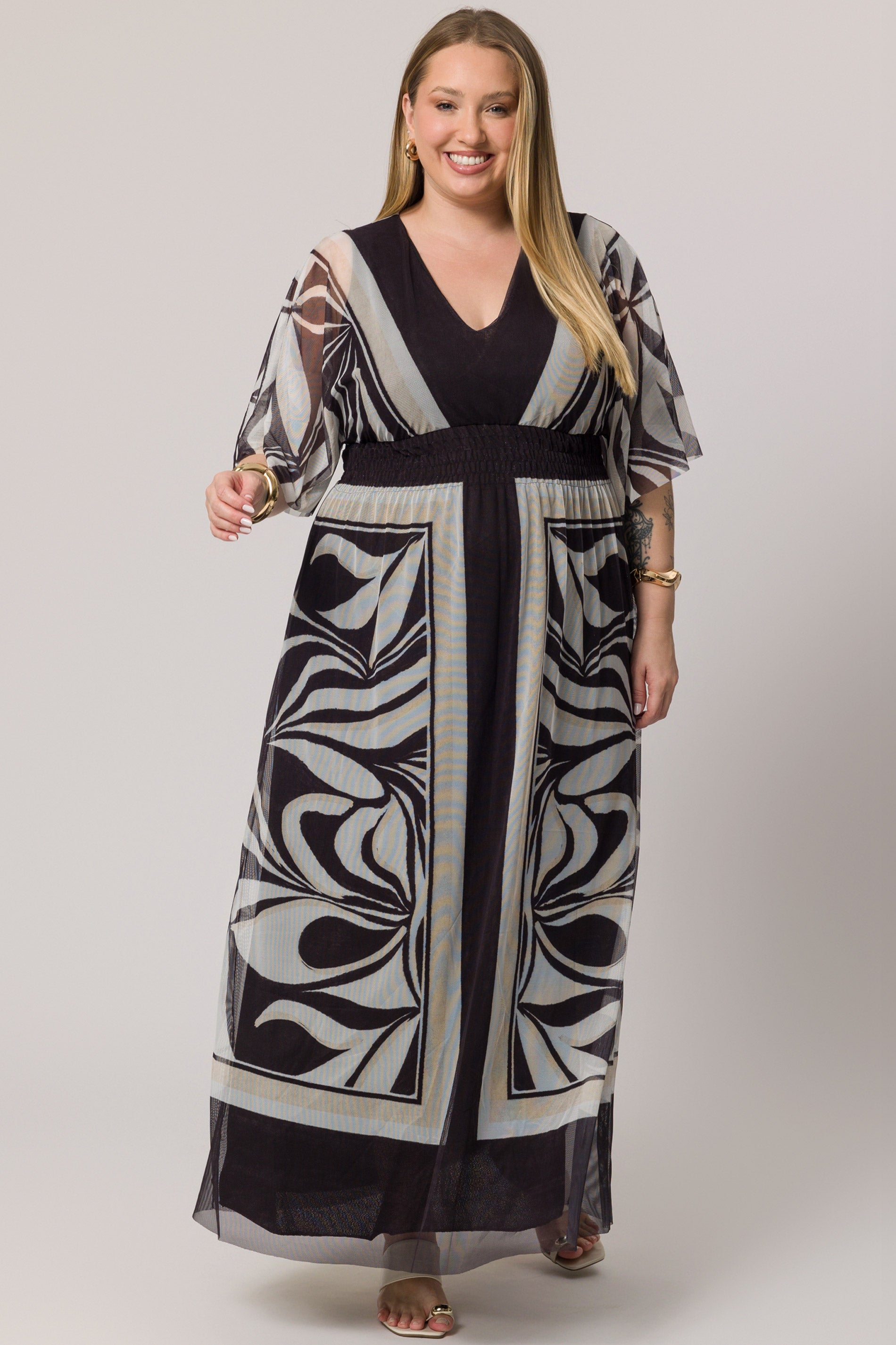 Vestido longo em tule geométrico