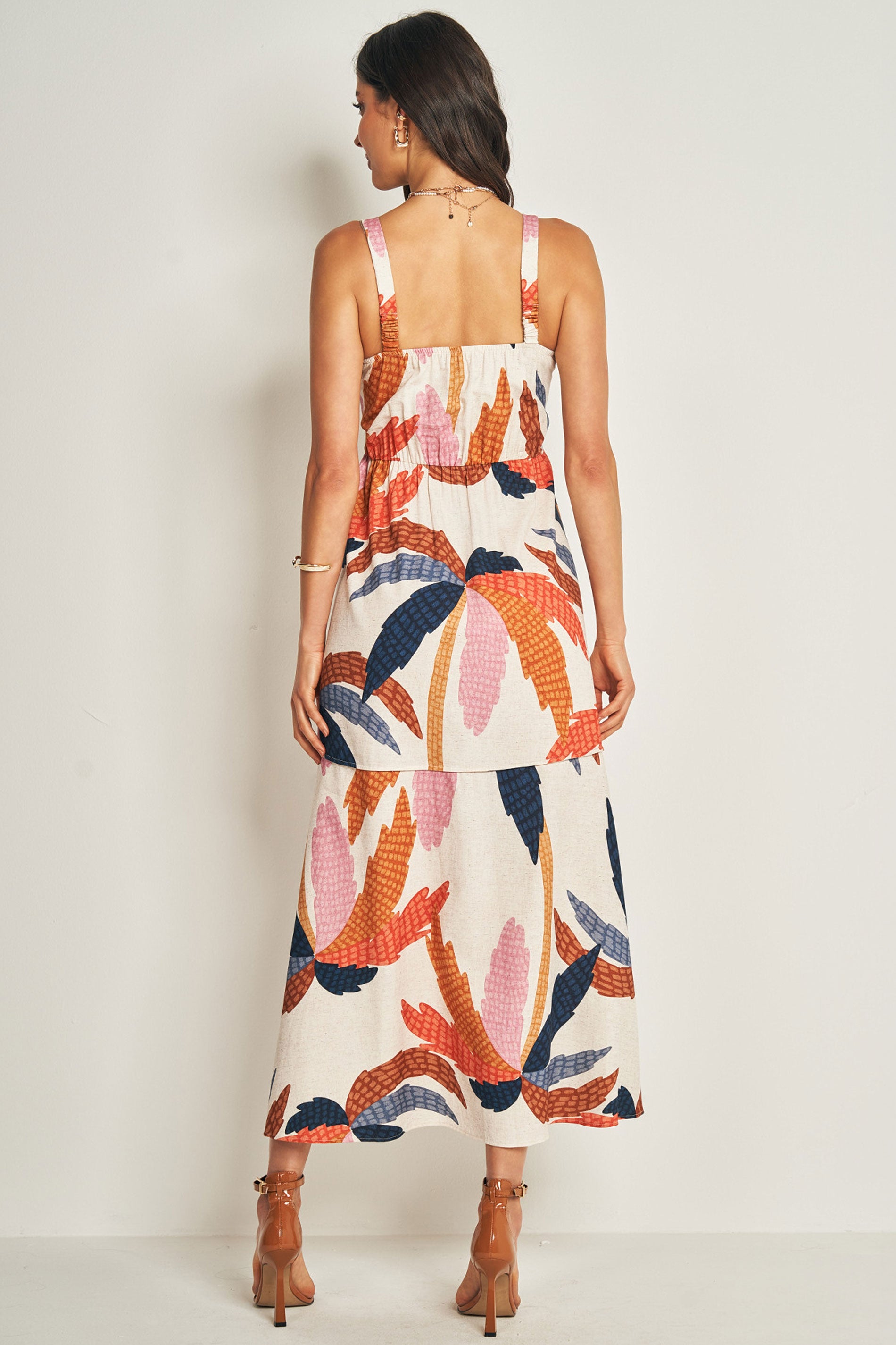 Vestido Longo de Alça em Plano Viscolinho