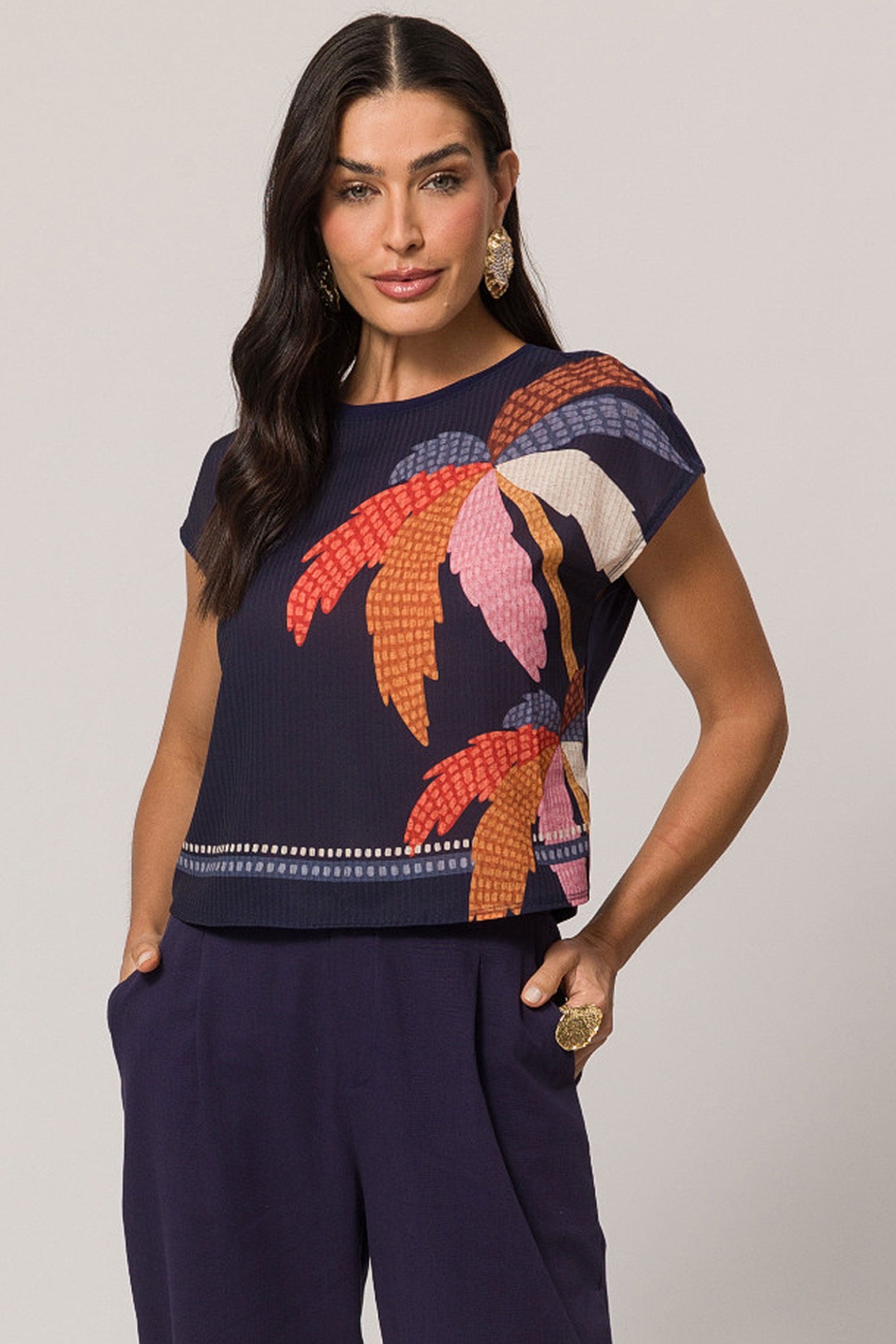 Blusa em Crepe Stripe com Malha Viscose