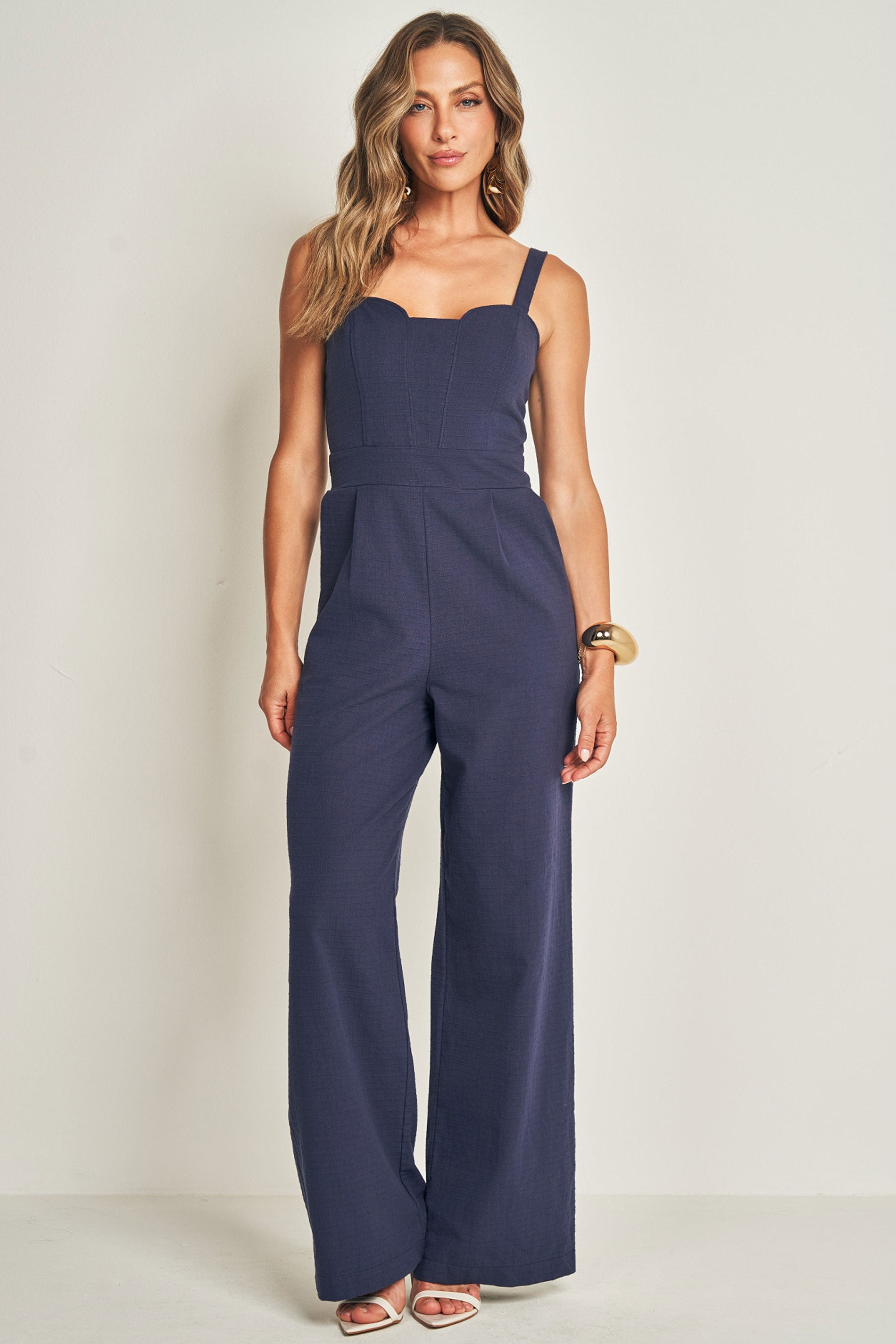 Macacão de Alça em Plano New Grid com Decote Coração