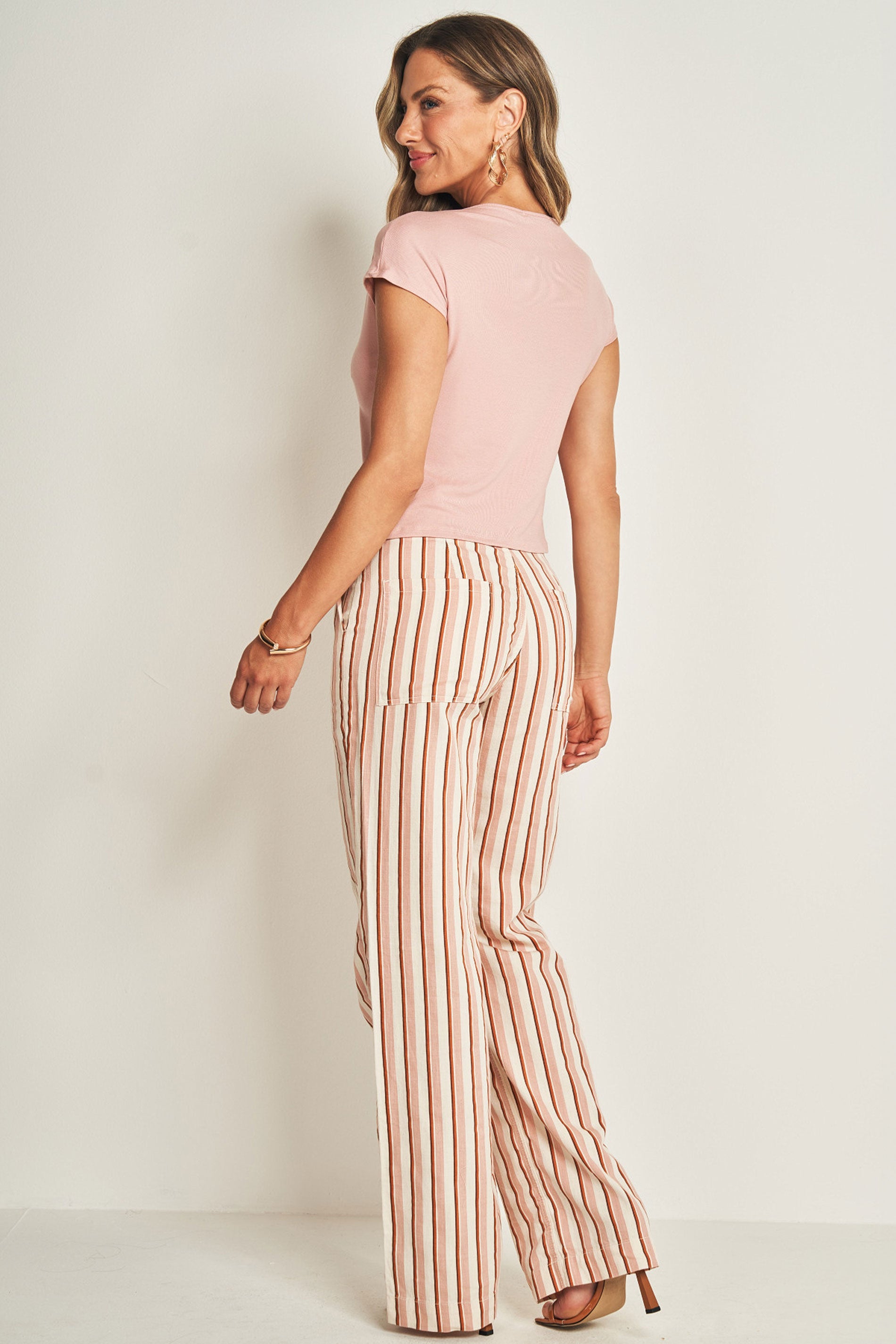 Blusa de Manga Curta em Ribana de Viscose com Decote V