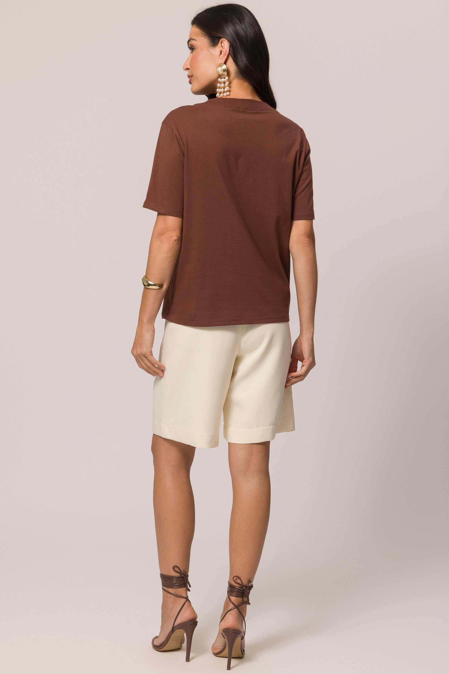 T-shirt em meia malha com decote V