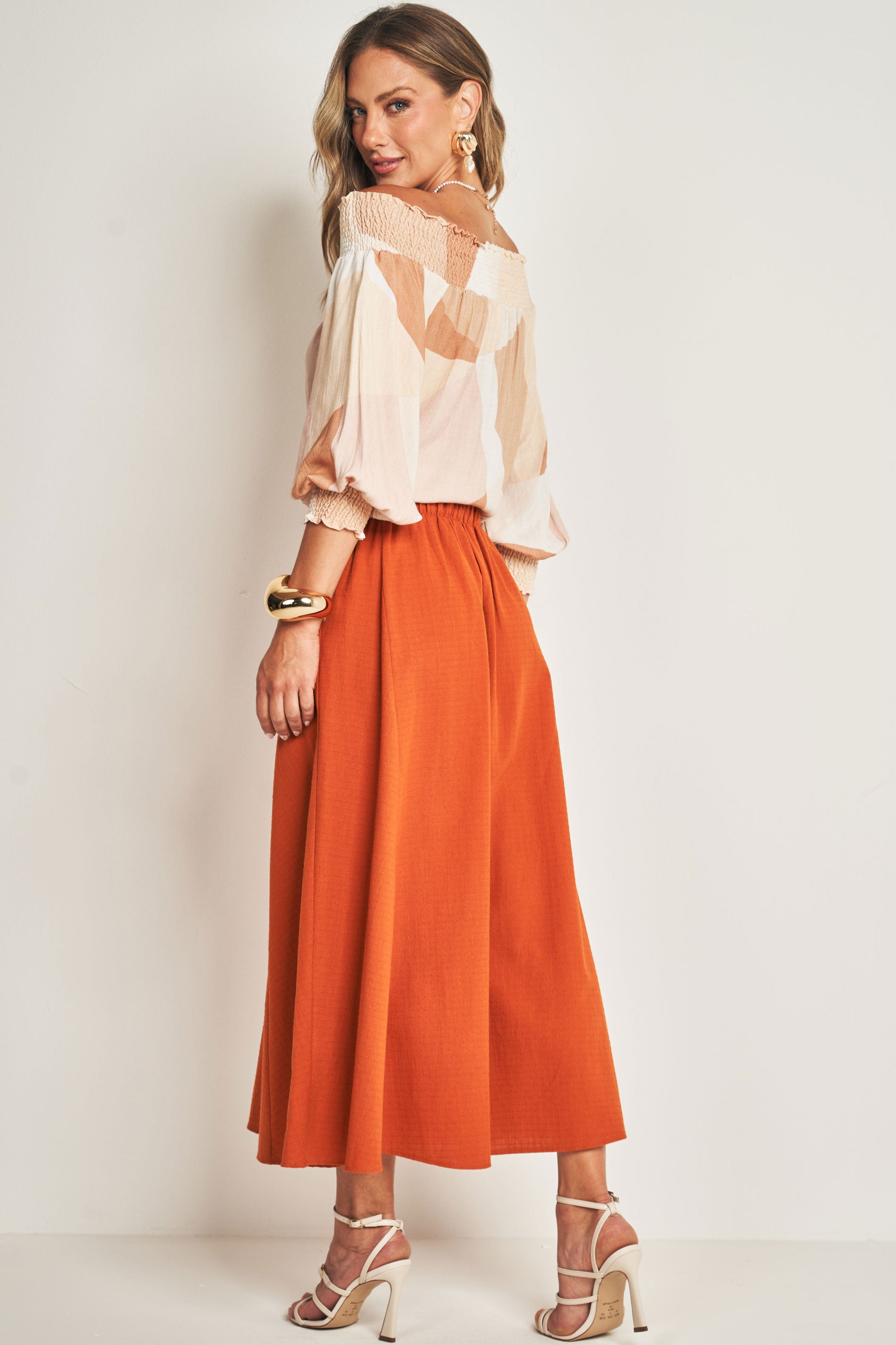 Saia Longa em Plano New Grid