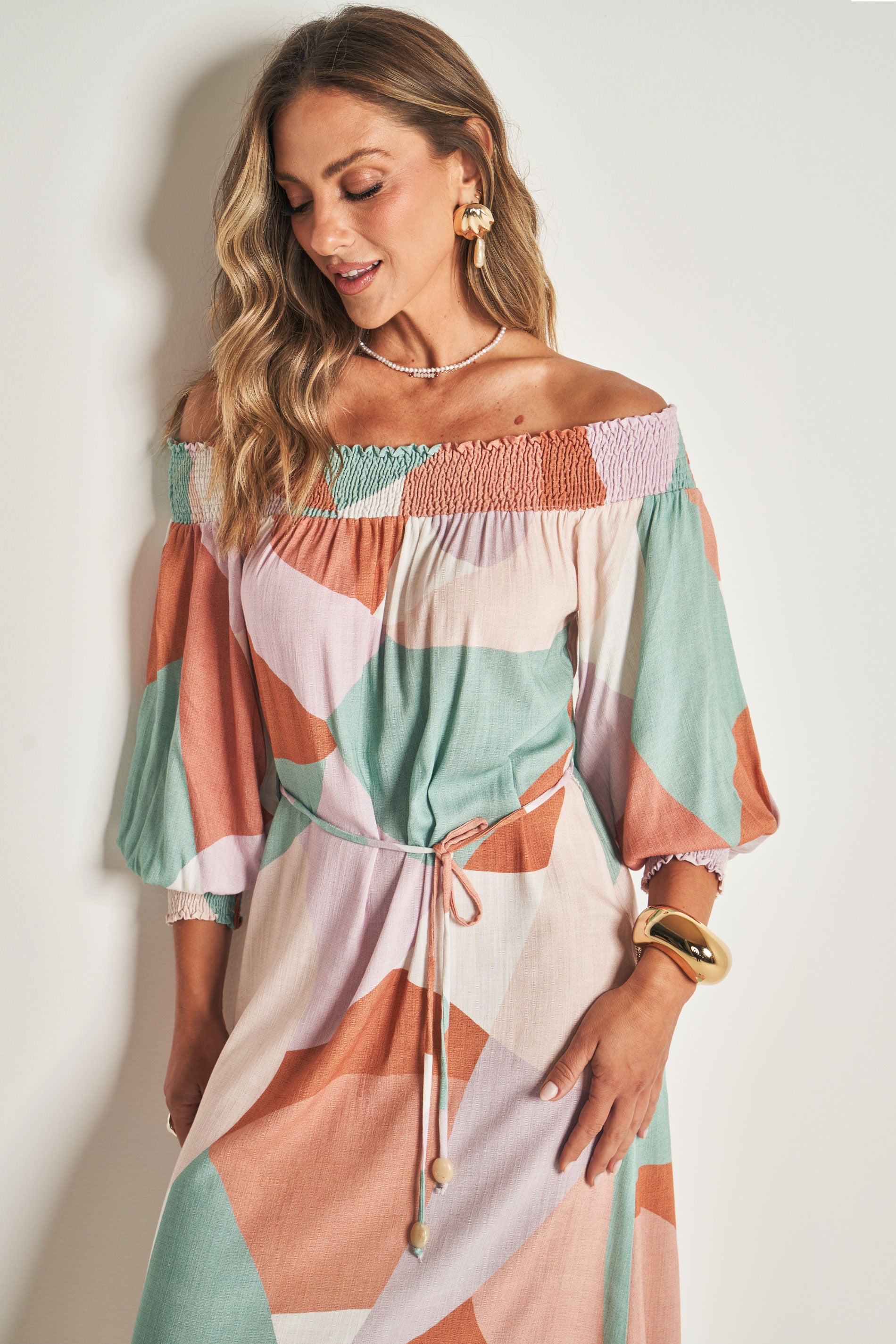 Vestido Midi de Manga 7/8 em Plano Viscose Flamê com Elastano