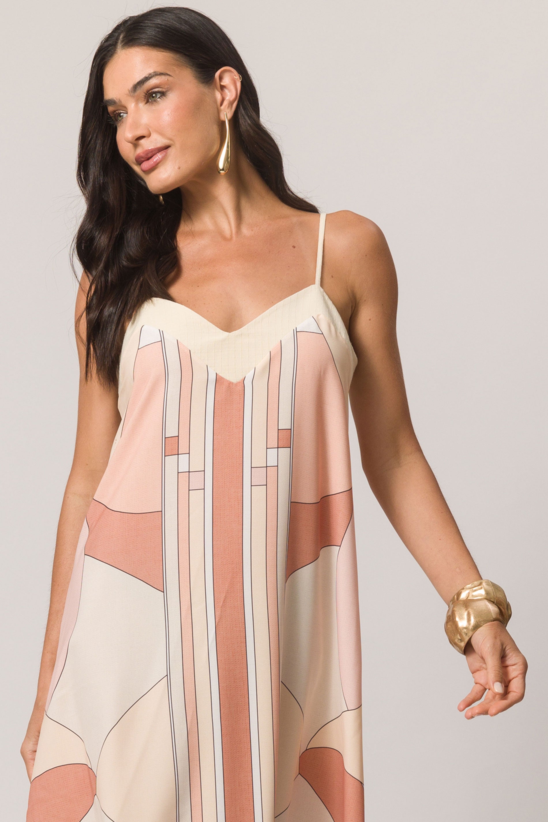 Vestido Midi de Alça em Plano Soft Opaque