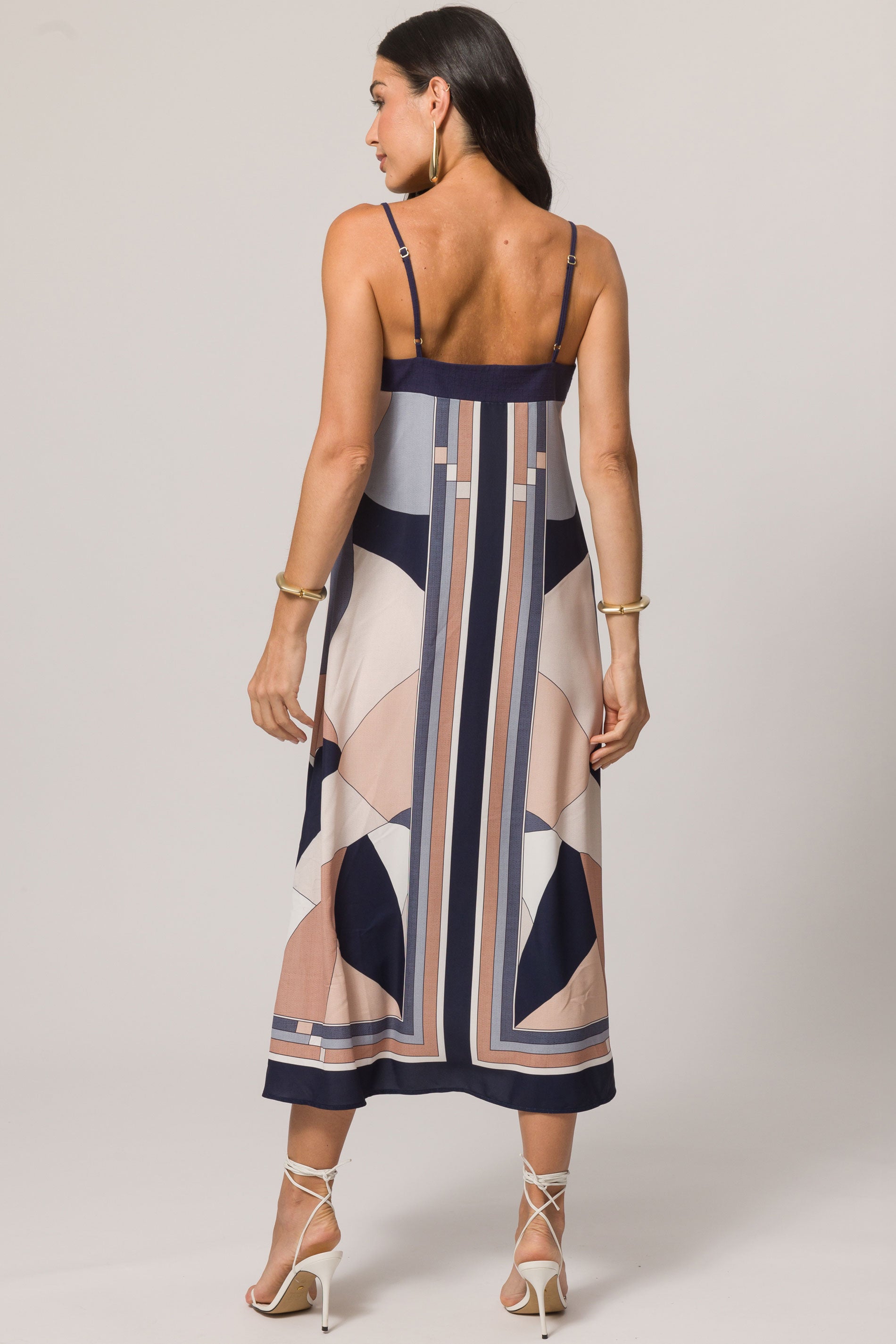 Vestido Midi de Alça em Plano Soft Opaque