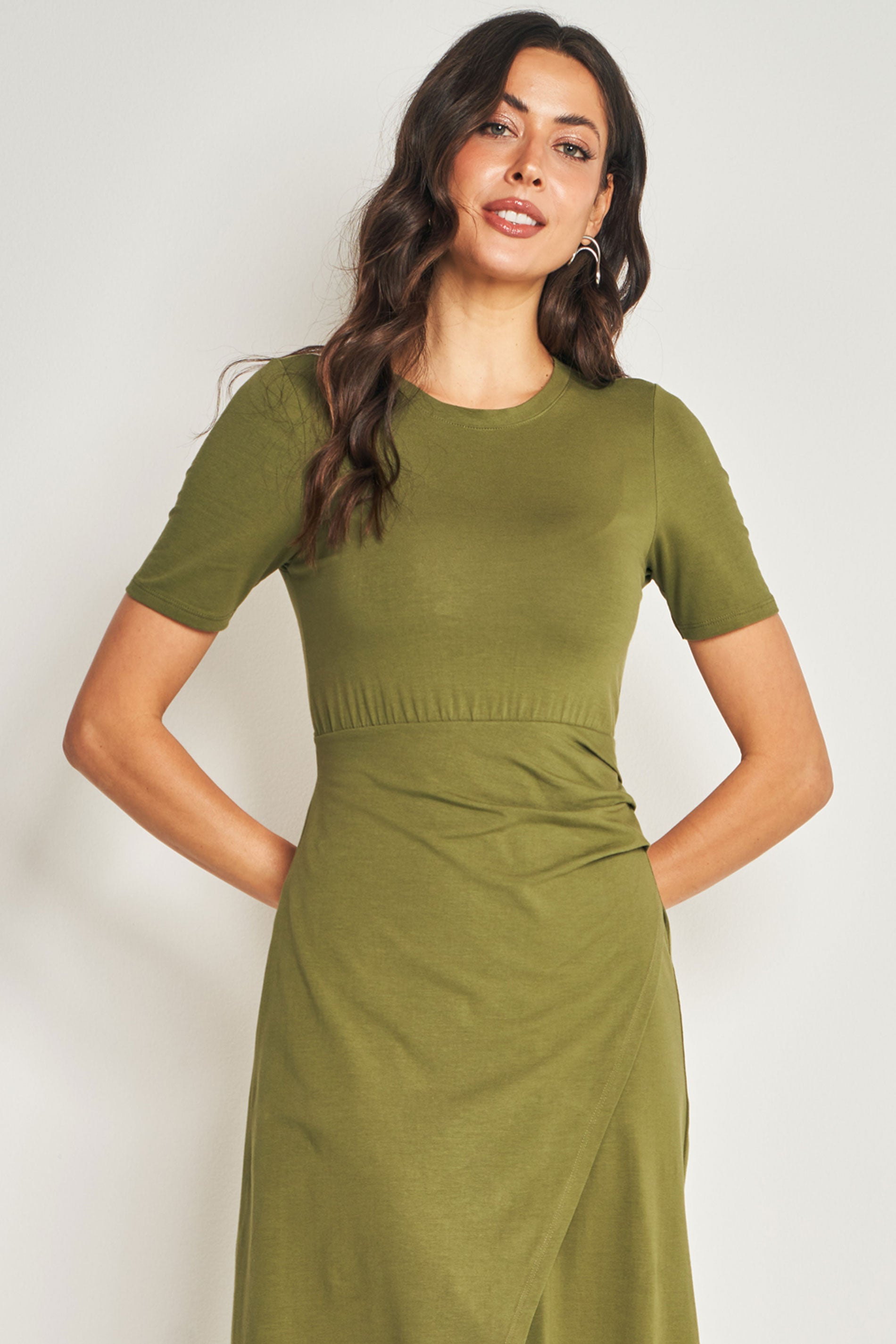 Vestido Midi de Manga Curta em Malha de Algodão com Elastano