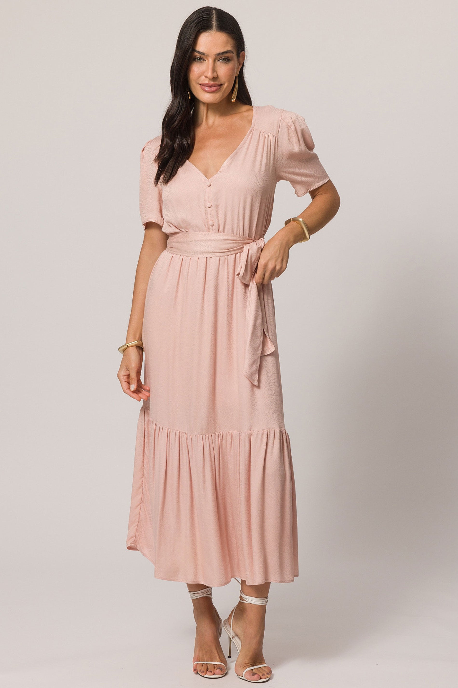 Vestido Longo de Manga Curta em Viscose Poá com Amarração