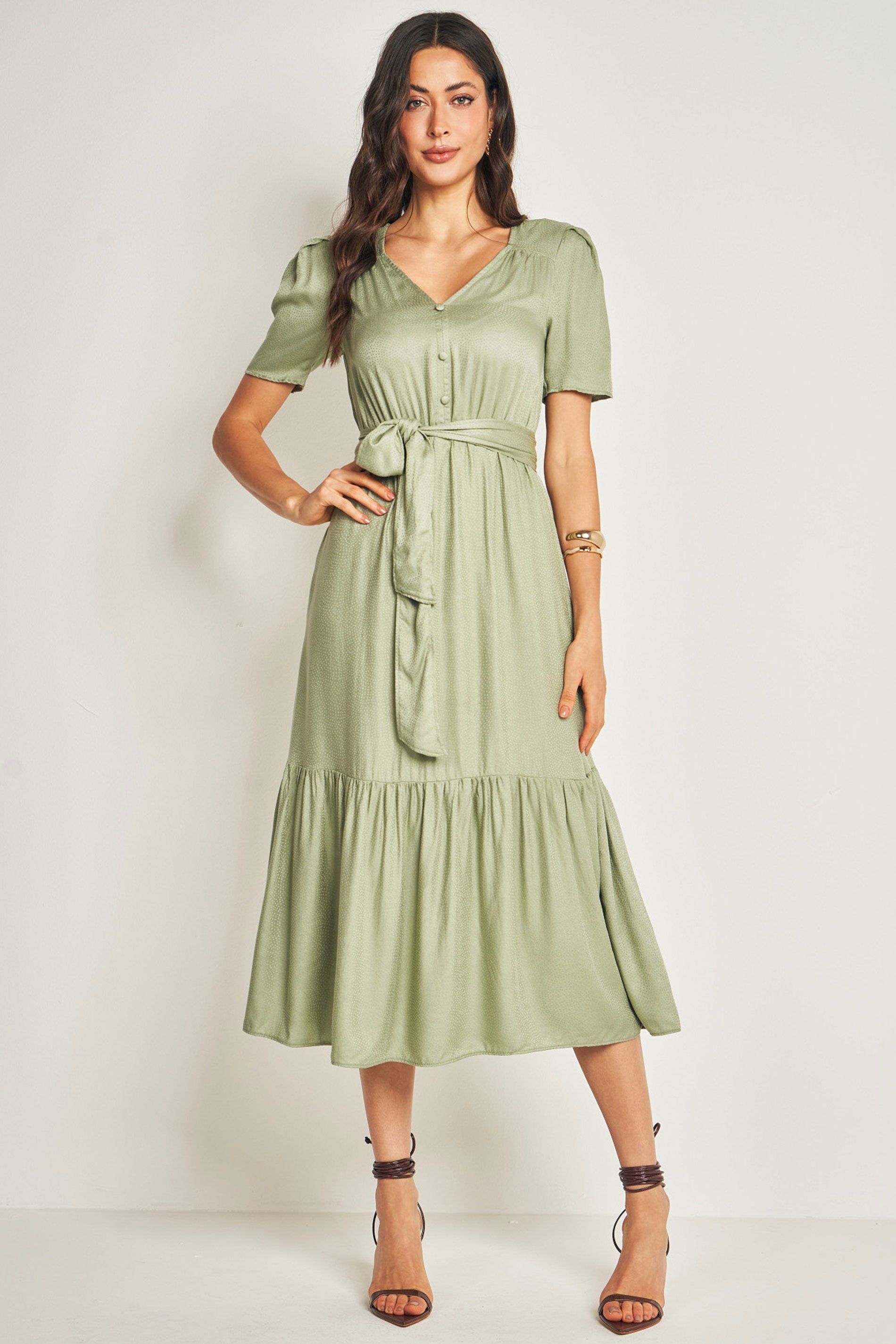 Vestido Longo de Manga Curta em Viscose Poá com Amarração