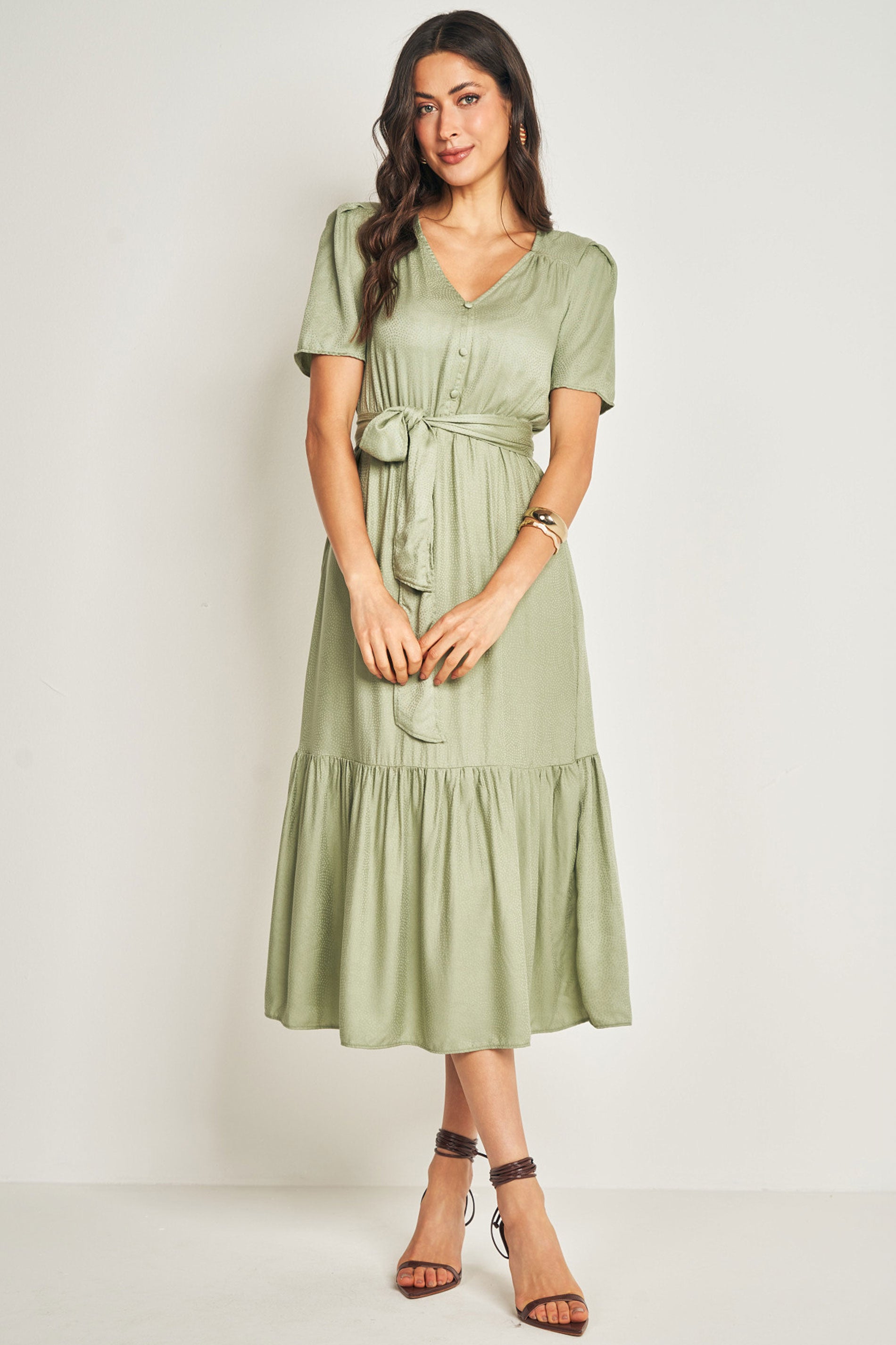 Vestido Longo de Manga Curta em Viscose Poá com Amarração